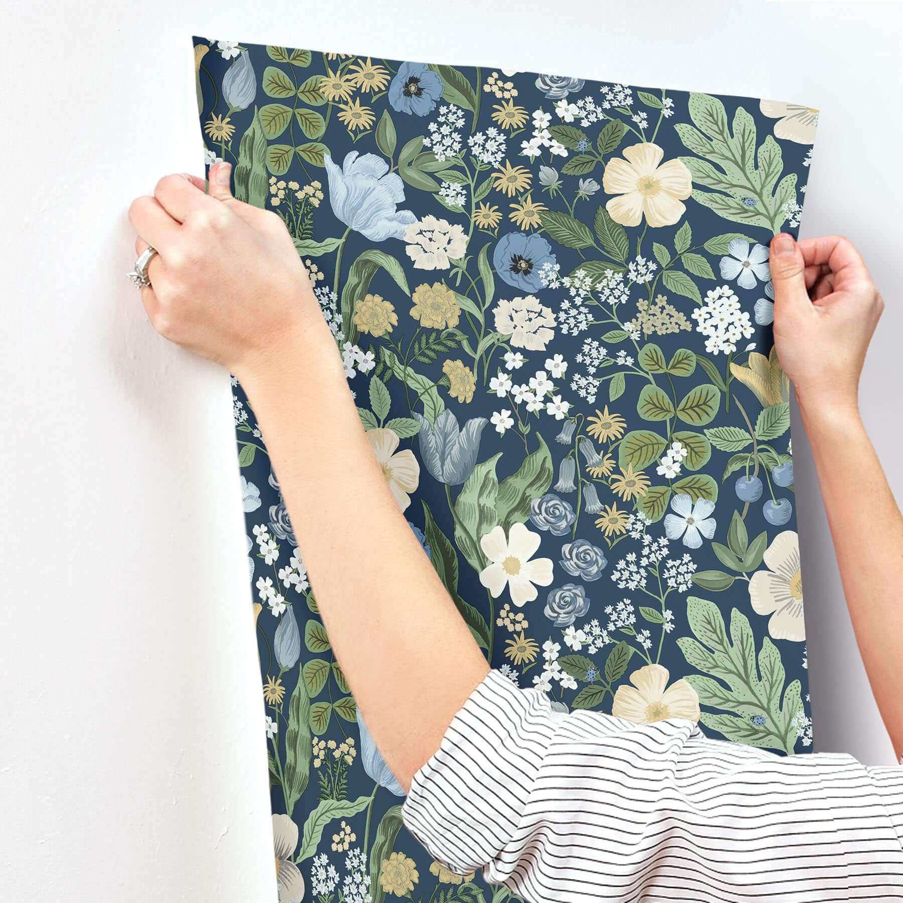 blossom-navy-wallpaper-york-wallcoverings-rf7494 - York Wallpaper Wallpaper