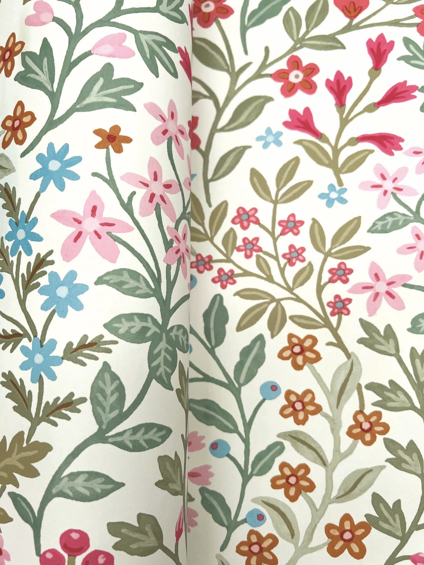 garden-terrace-wallpaper-white-multi-york-wallcoverings-mf4726