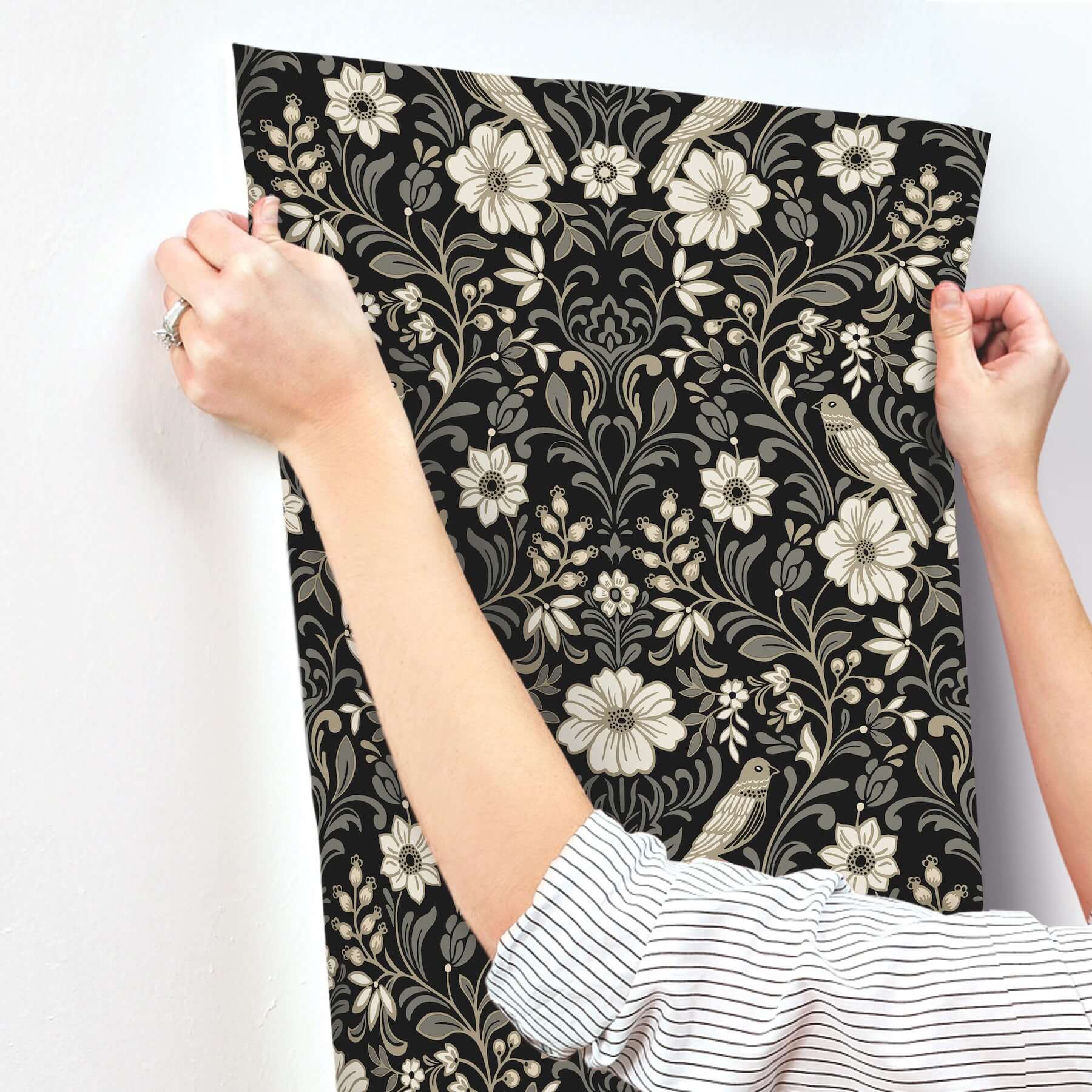 colette-black-wallpaper-york-wallcoverings-mf4742 - York Wallcoverings Wallpaper