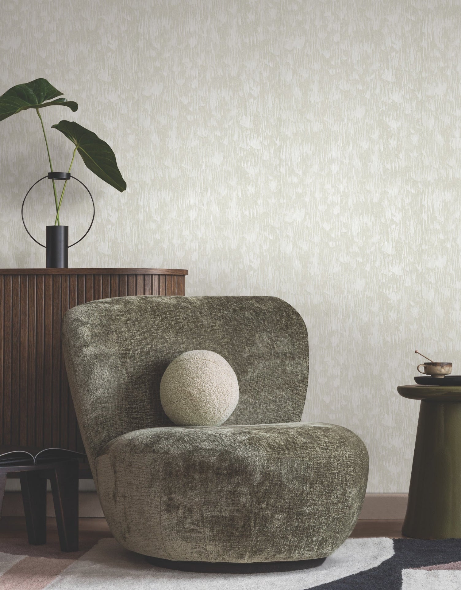 gilded-plume-wallpaper-light-cream-york-wallcoverings-fm1002