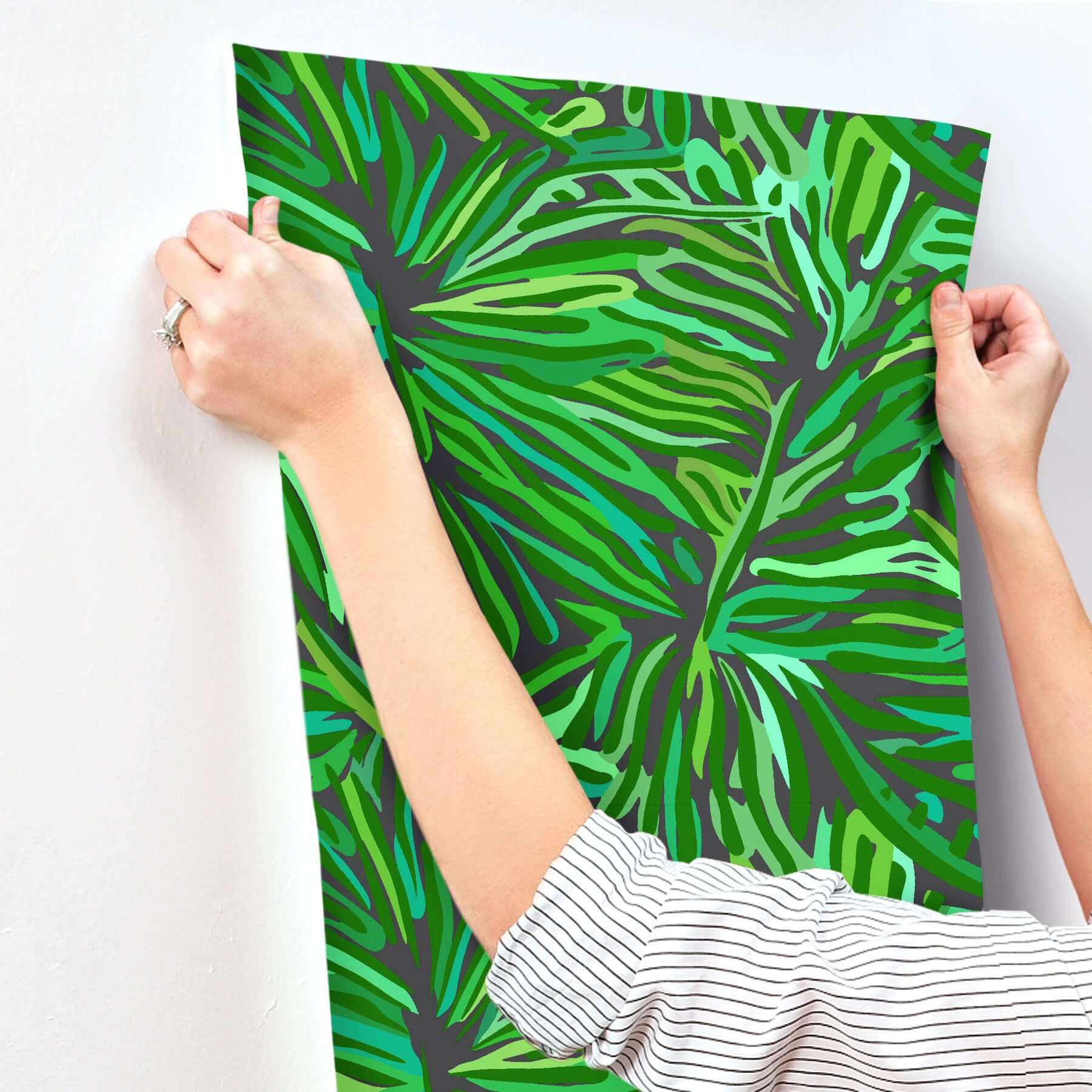 flora-green-wallpaper-york-wallcoverings-mi10577 - York Wallcoverings Wallpaper