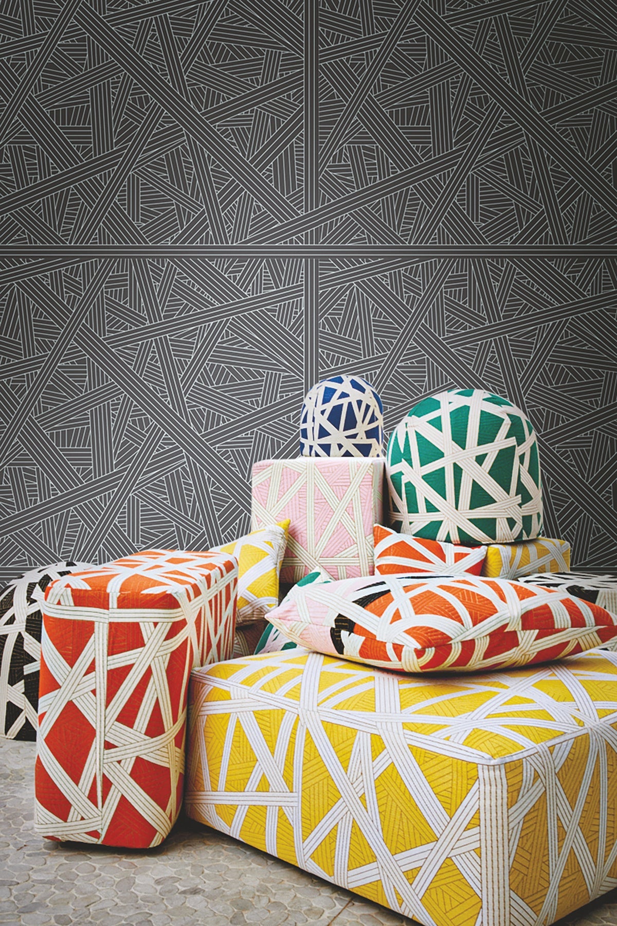 nastri-wallpaper-black-york-wallcoverings-mi10564