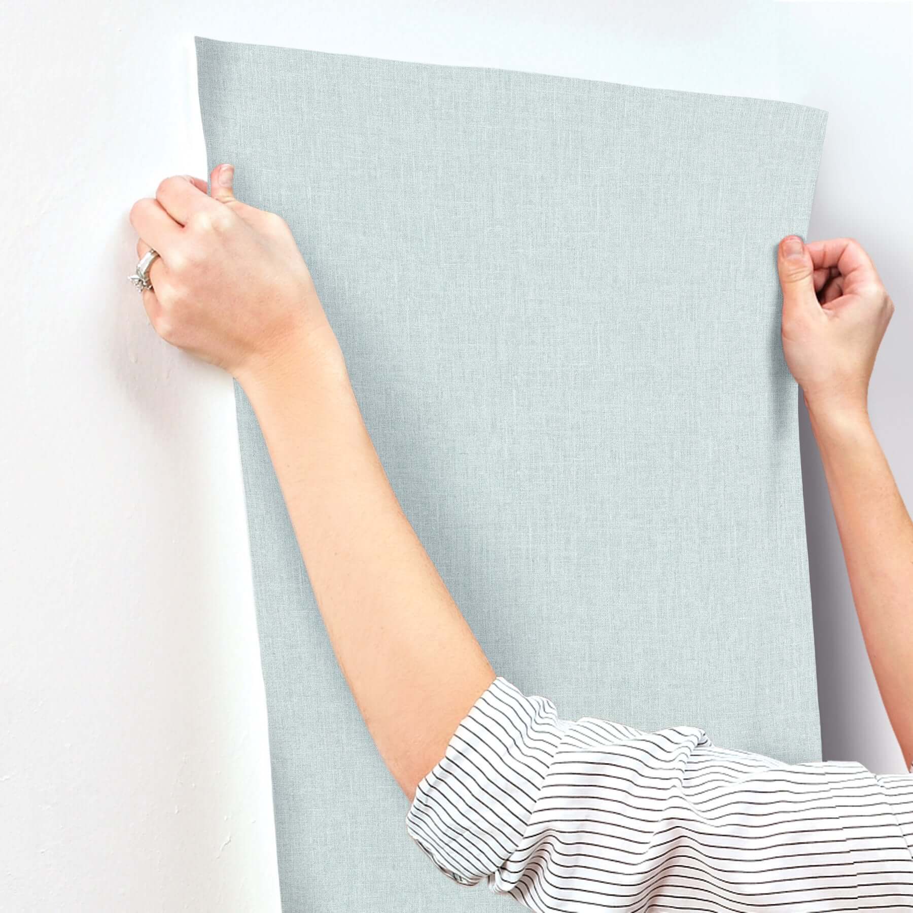 cromie-sky-blue-wallpaper-york-wallcoverings-si6914 - York Wallcoverings Wallpaper