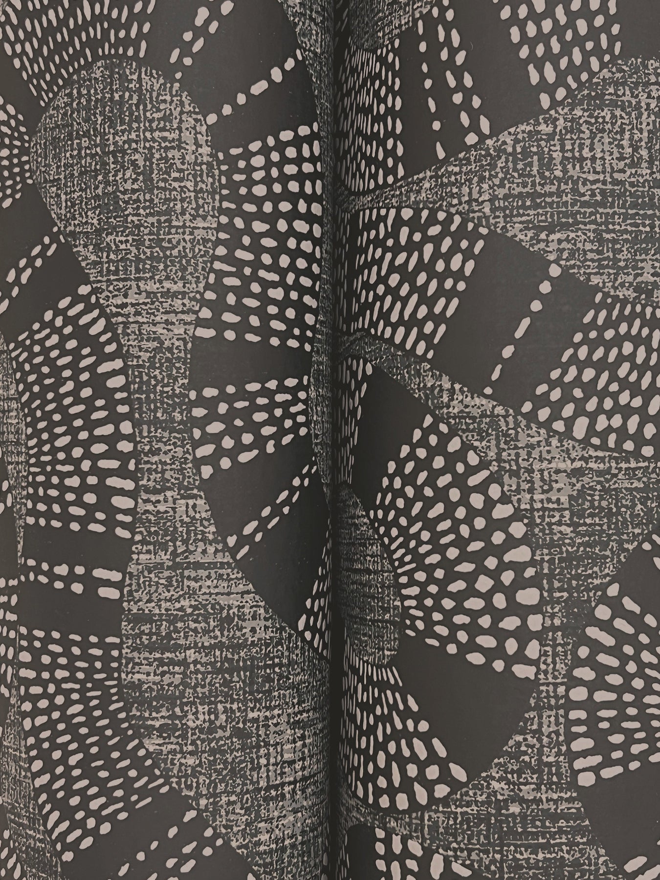 ophidia-black-york-wallcoverings-ab3004