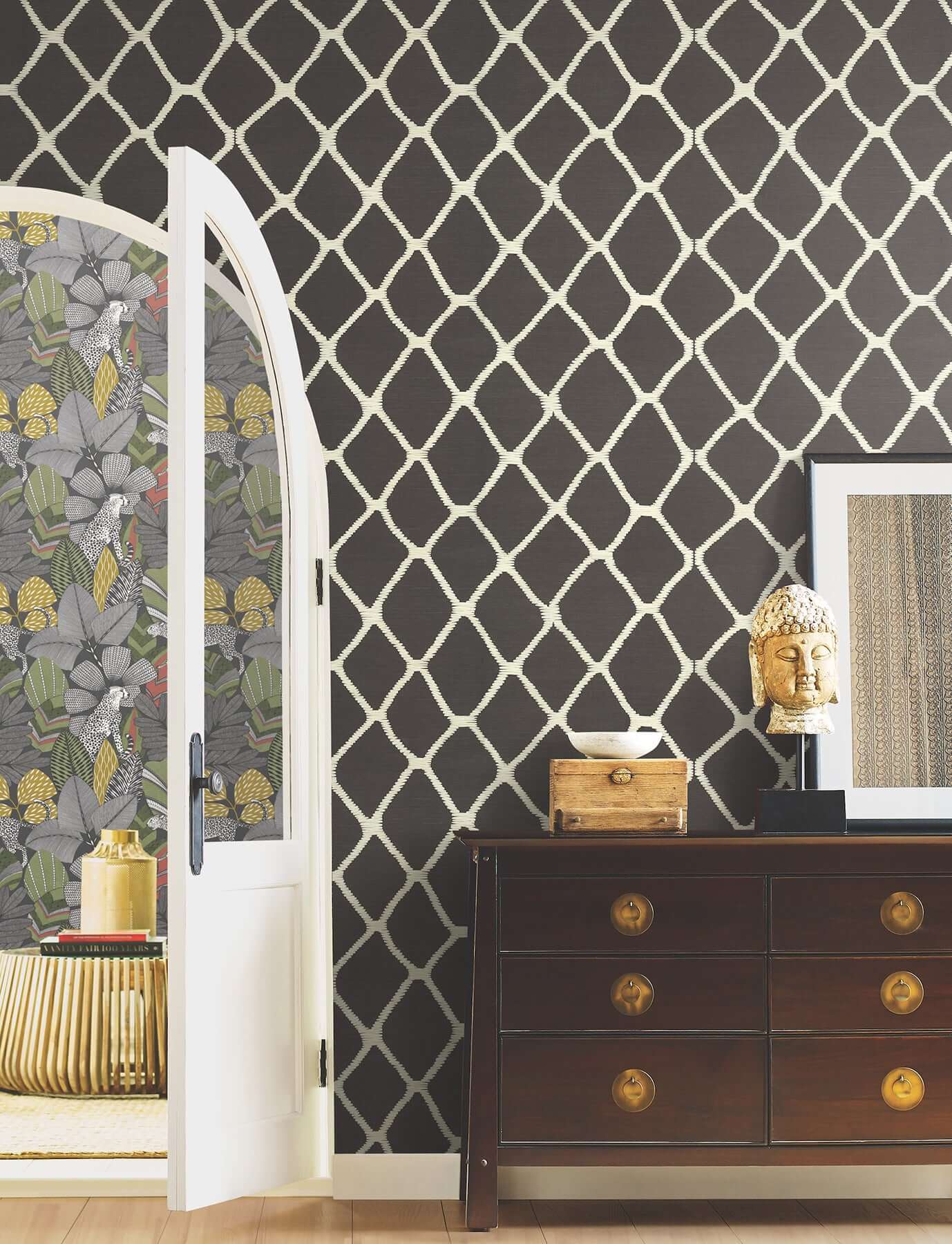 tonga-black-white-wallpaper-york-wallcoverings-ab3121 - York Wallcoverings Wallpaper