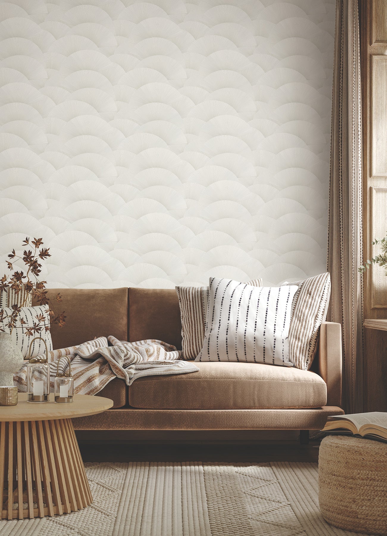 morning-shell-wallpaper-white-silver-york-wallcoverings-za8023