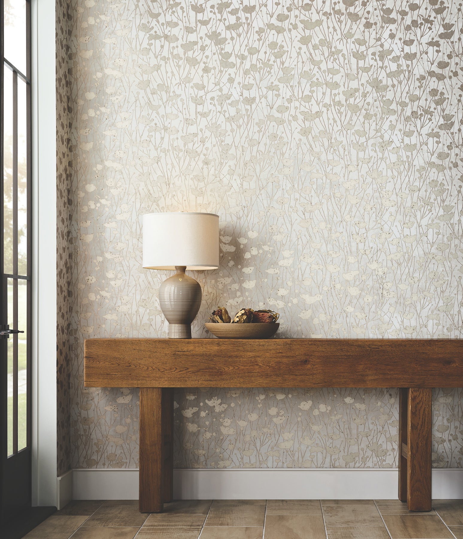 shimmering-poppies-wallpaper-white-gold-york-wallcoverings-za8069