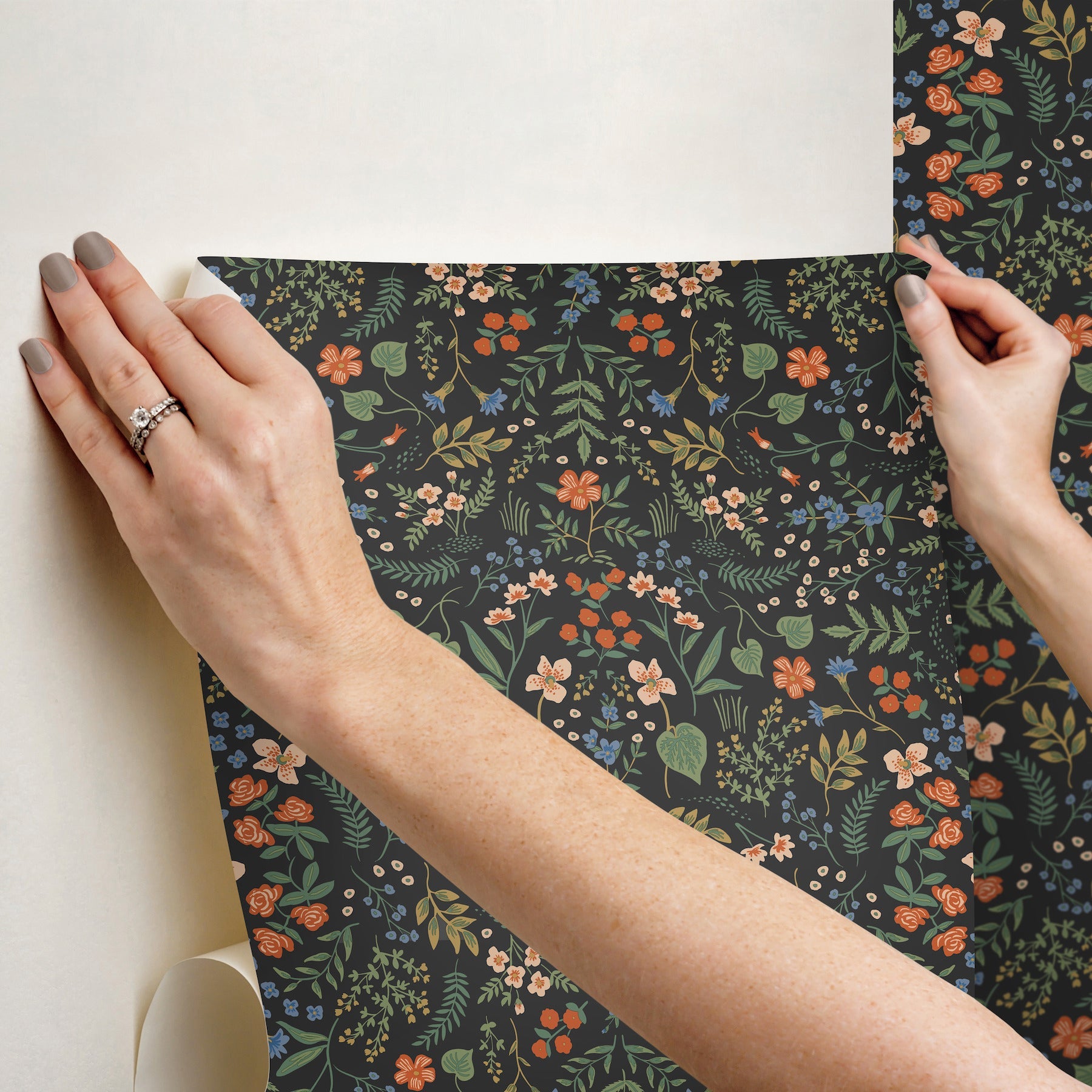 wildwood-wallpaper-black-york-wallcoverings-psw1623rl