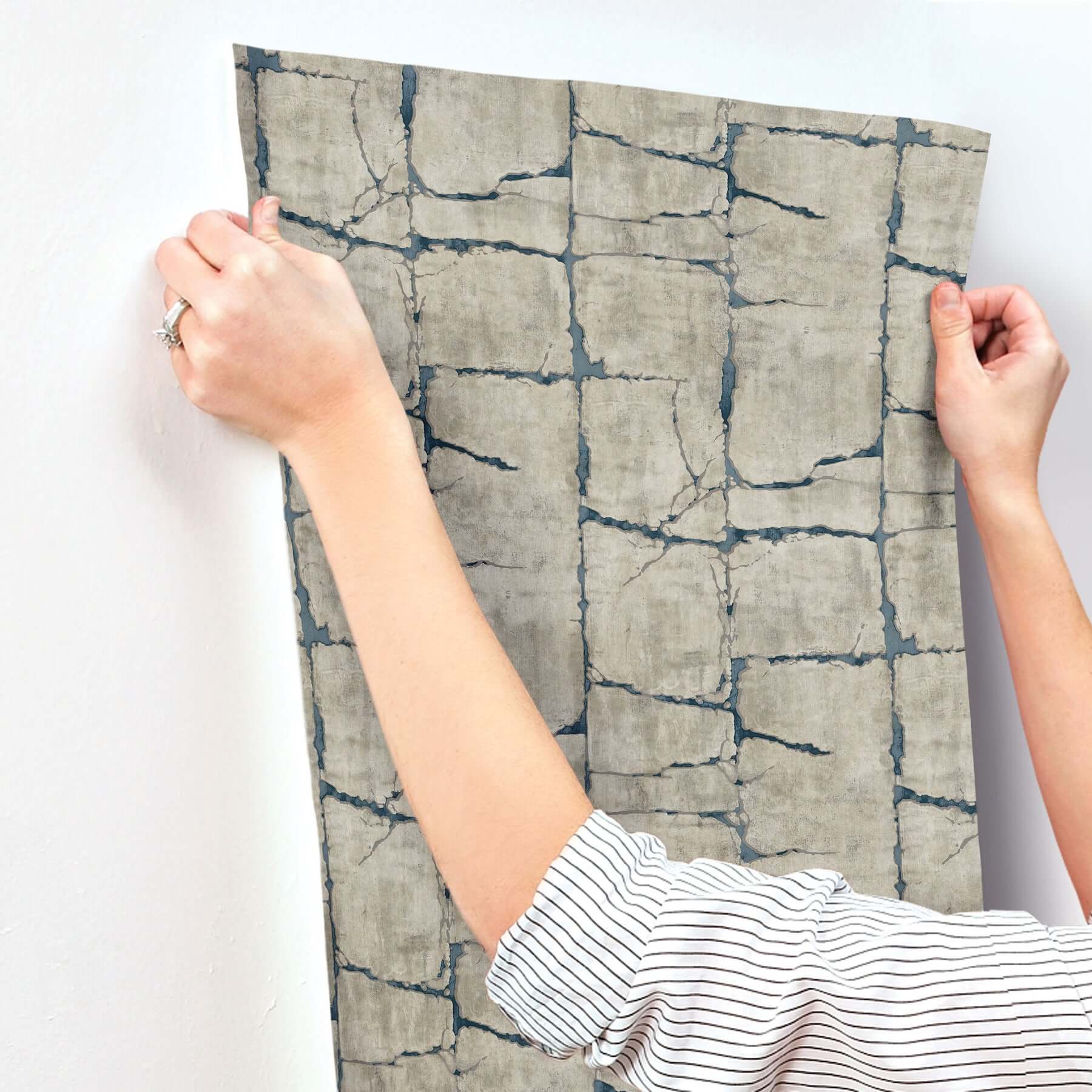 mojave-navy-wallpaper-york-wallcoverings-gn2582 - York Wallcoverings Wallpaper