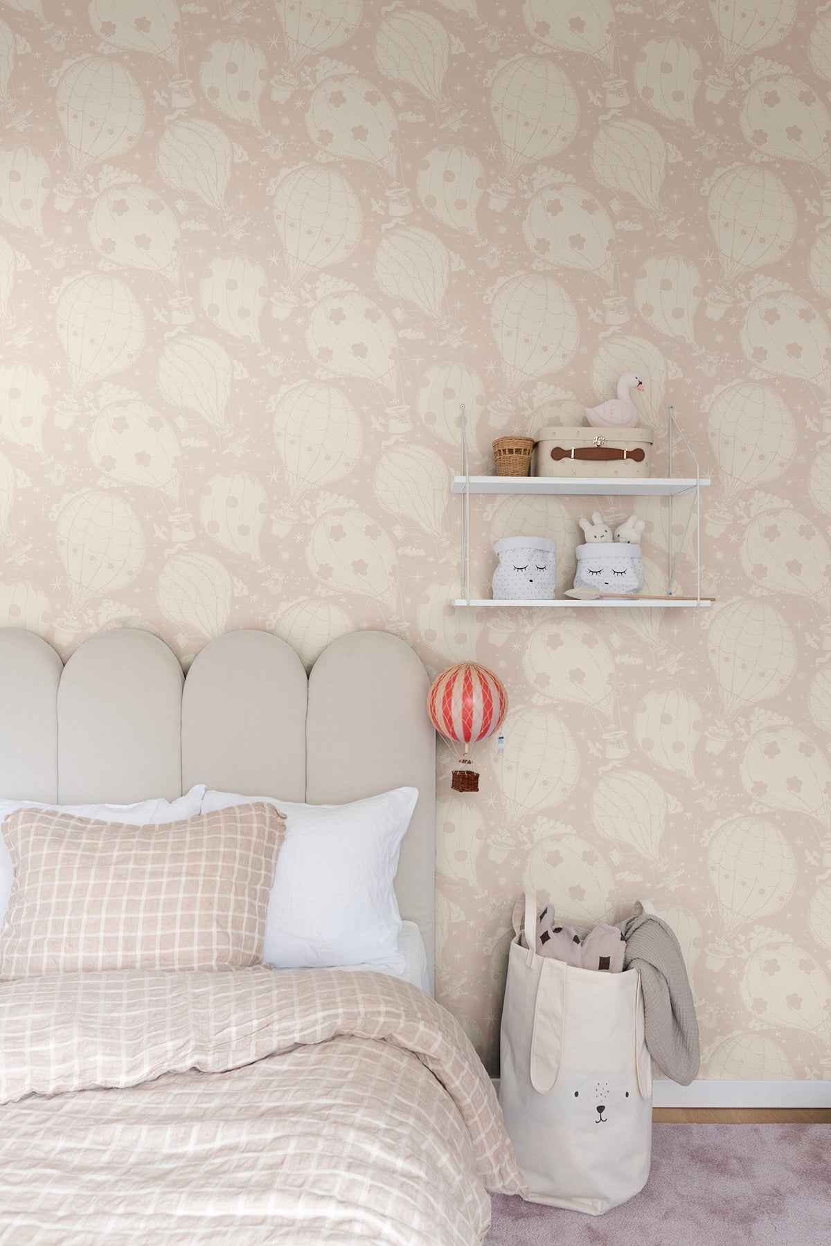 ballongerna-wallpaper-pink-york-wallcoverings-mb29003