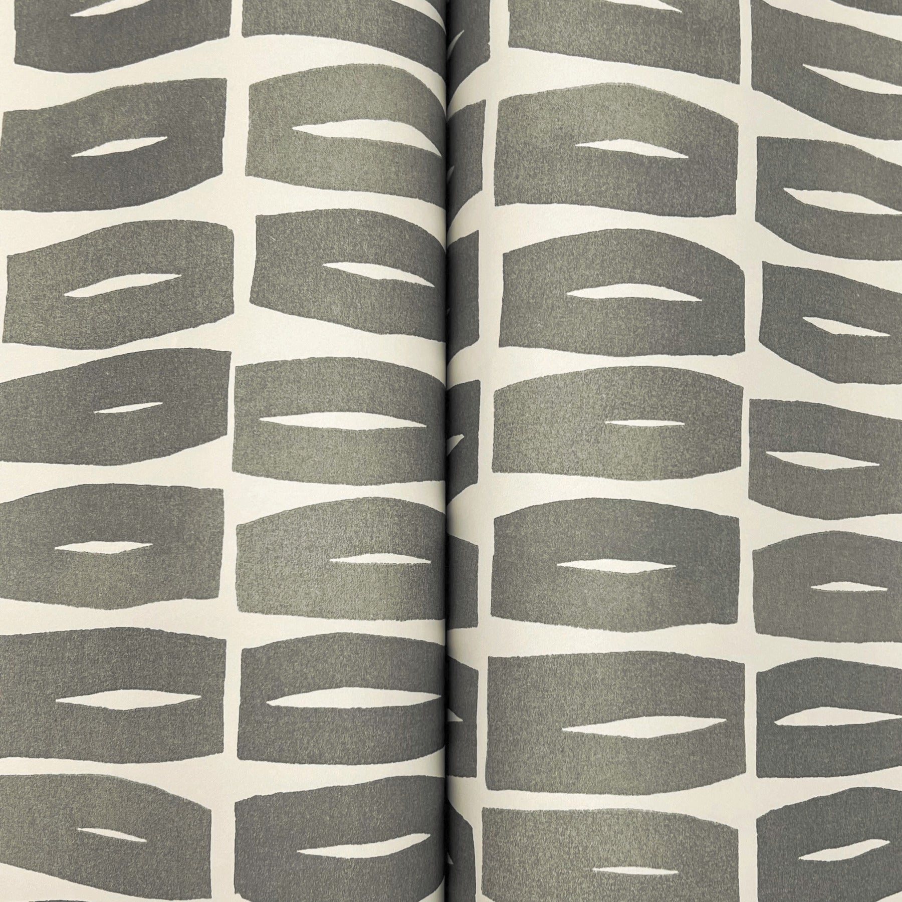 modernist-motif-wallpaper-carbon-black-york-wallcoverings-zm2865