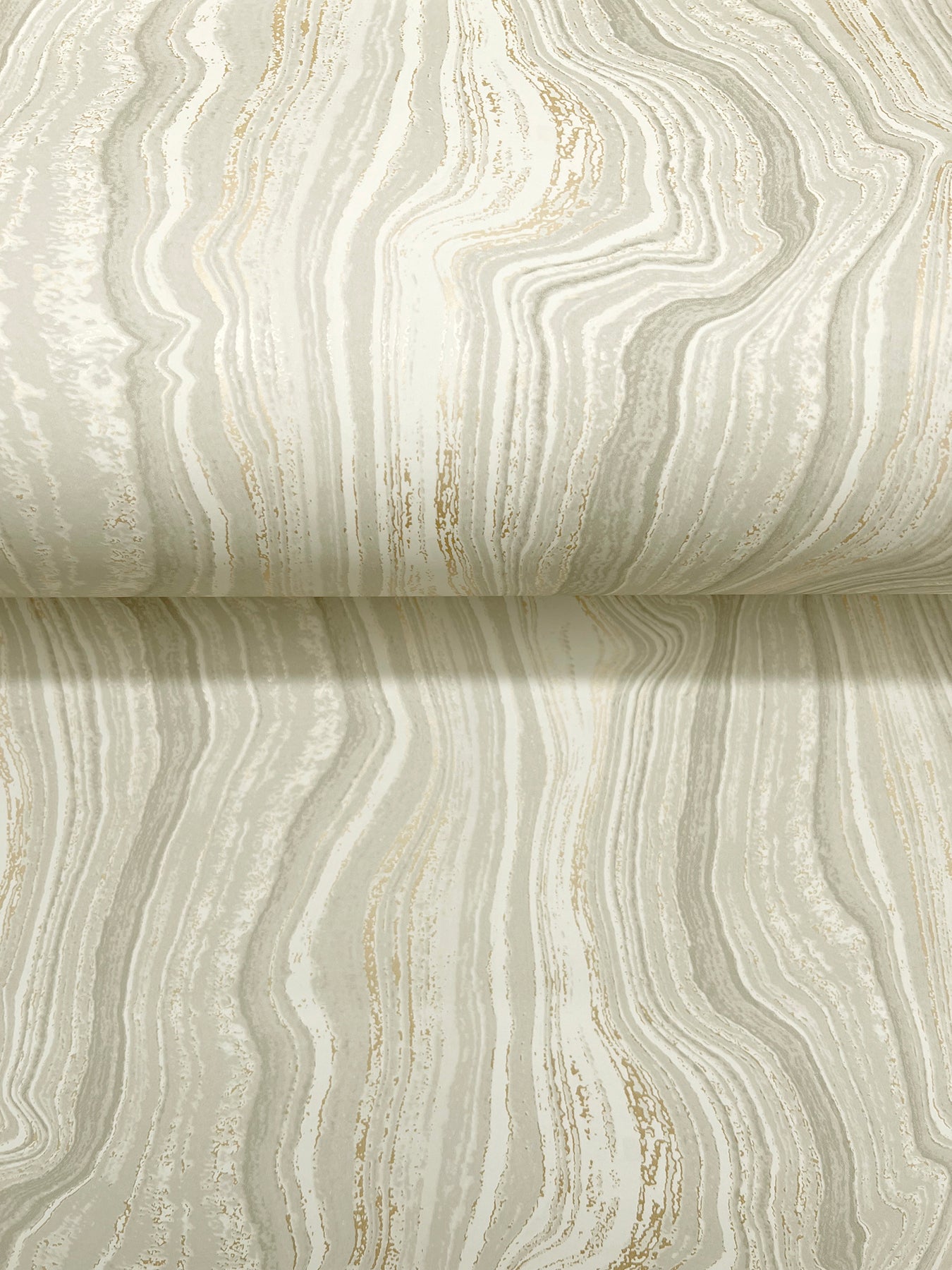 mineral-shimmer-wallpaper-warm-neutral-pearl-york-wallcoverings-df3324