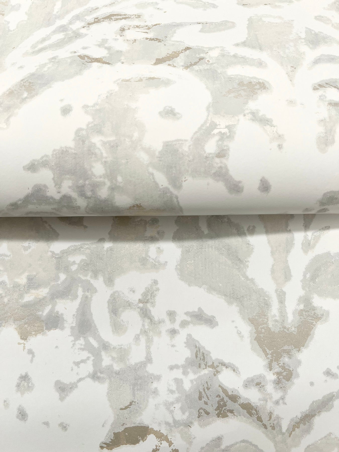 velvet-crush-damask-wallpaper-cream-pearl-york-wallcoverings-df3334