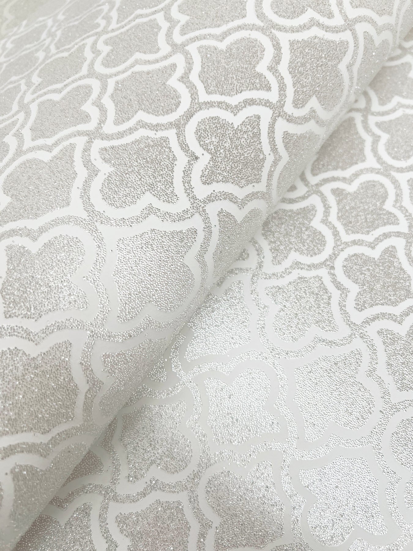 uptown-glam-wallpaper-white-york-wallcoverings-df3339