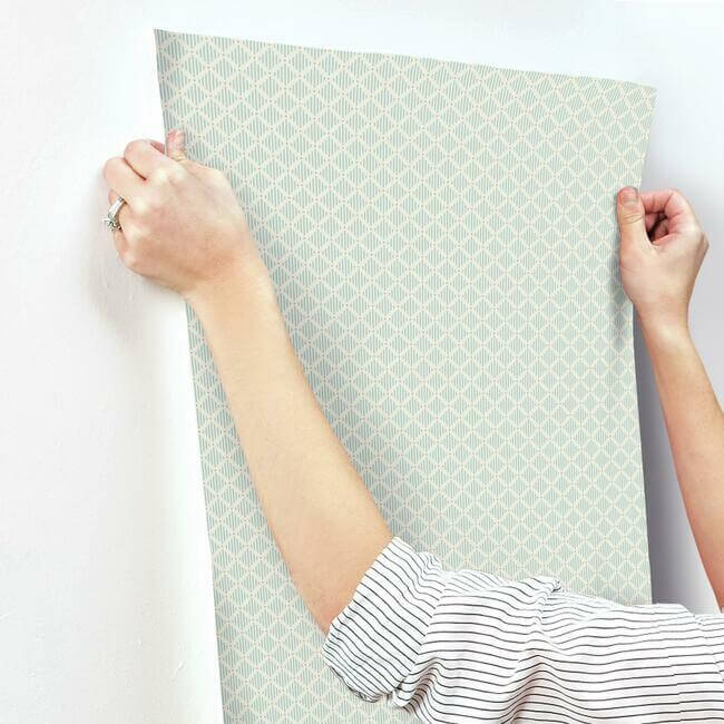 diamond-gate-green-wallpaper-york-wallcoverings-gr6006 - York Wallcoverings Wallpaper