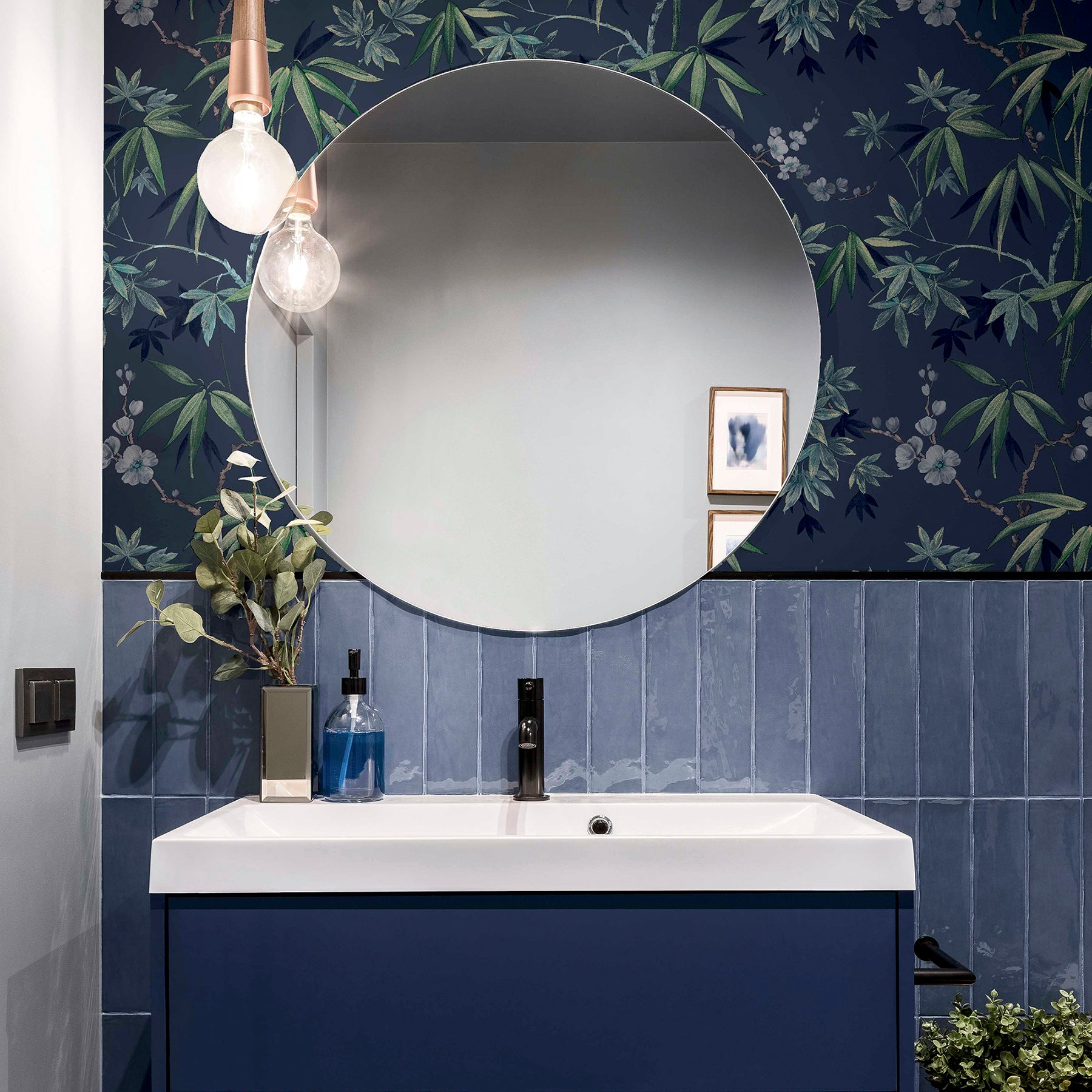 desi-navy-jasmine-garden-wallpaper-york-wallcoverings-ah297800 - York Wallcoverings Wallpaper