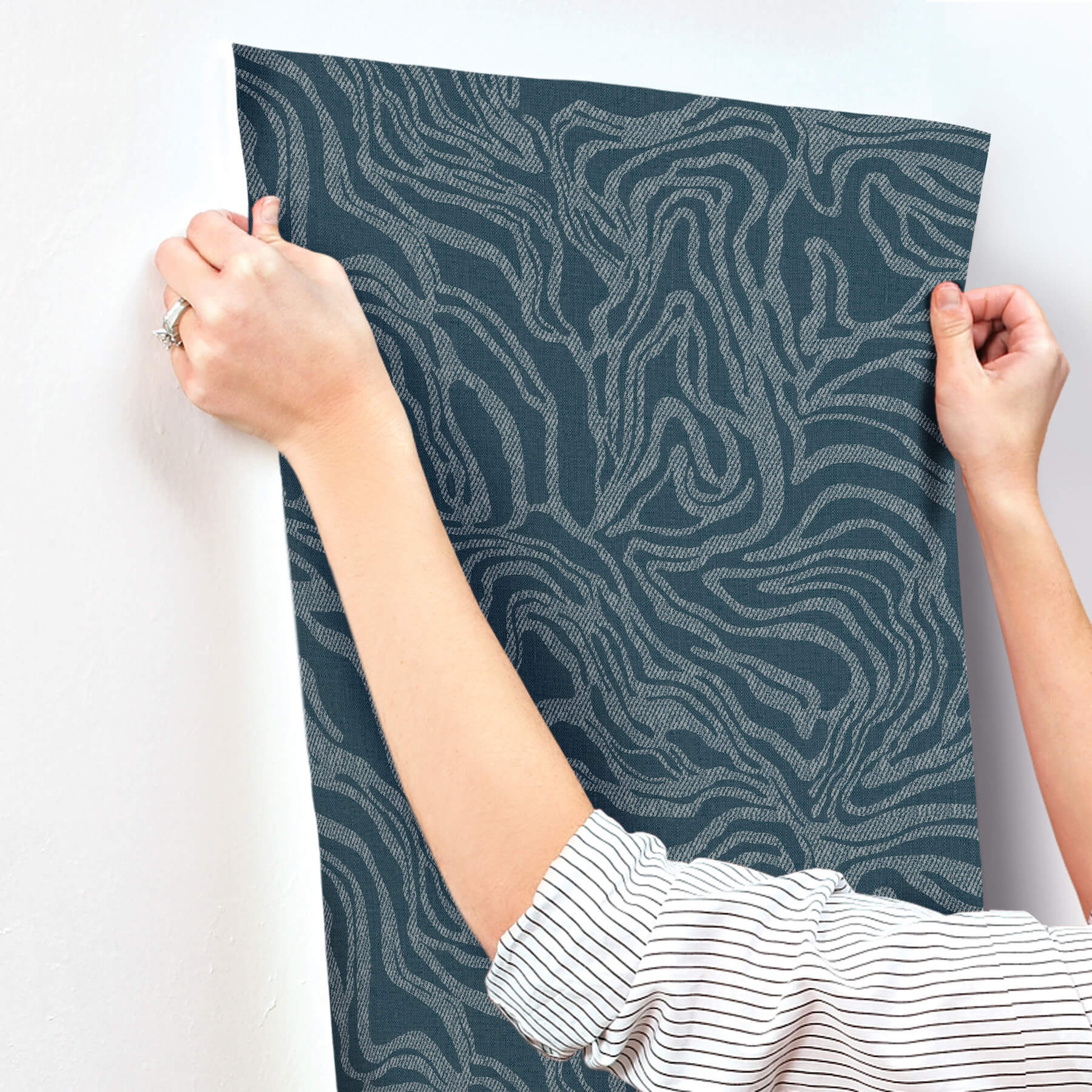 massar-teal-modern-marbled-wallpaper-york-wallcoverings-4177-27707 - York Wallcoverings Papel pintado