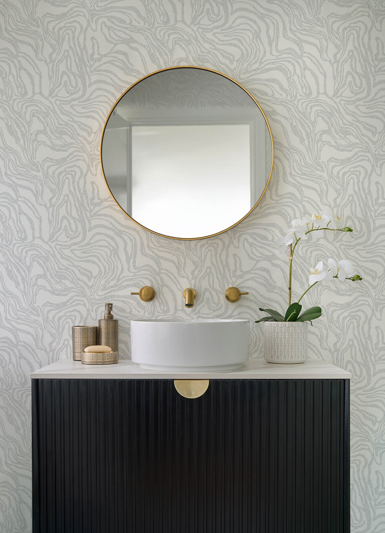 massar-silver-modern-marbled-wallpaper-york-wallcoverings-4177-27708