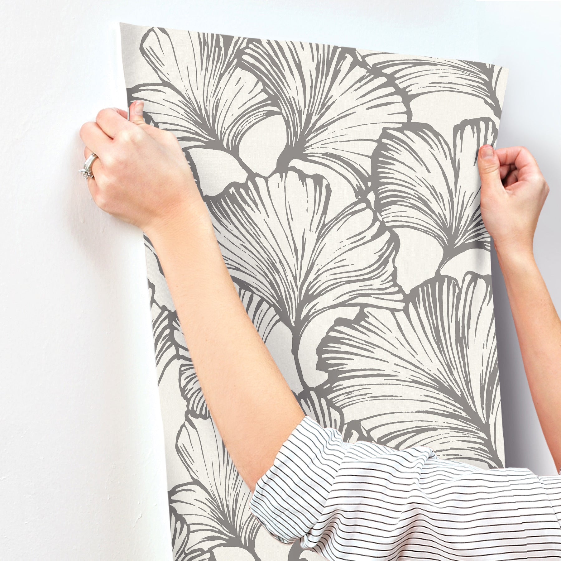 kyoto-charcoal-ginkgo-leaf-wallpaper-york-wallcoverings-4177-27713