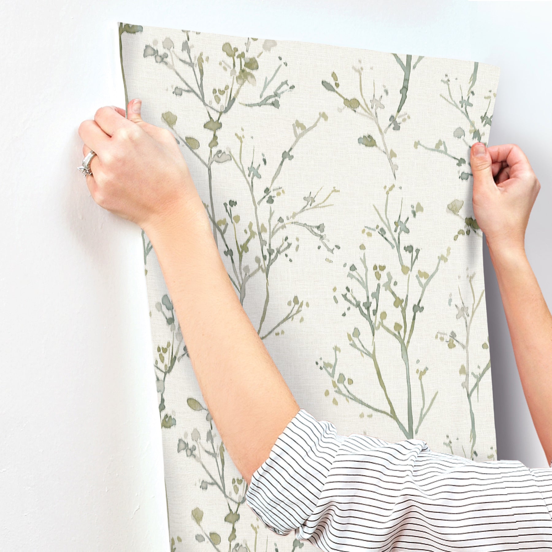 silverling-moss-budding-branches-wallpaper-york-wallcoverings-4177-27719 - York Wallcoverings Papel pintado