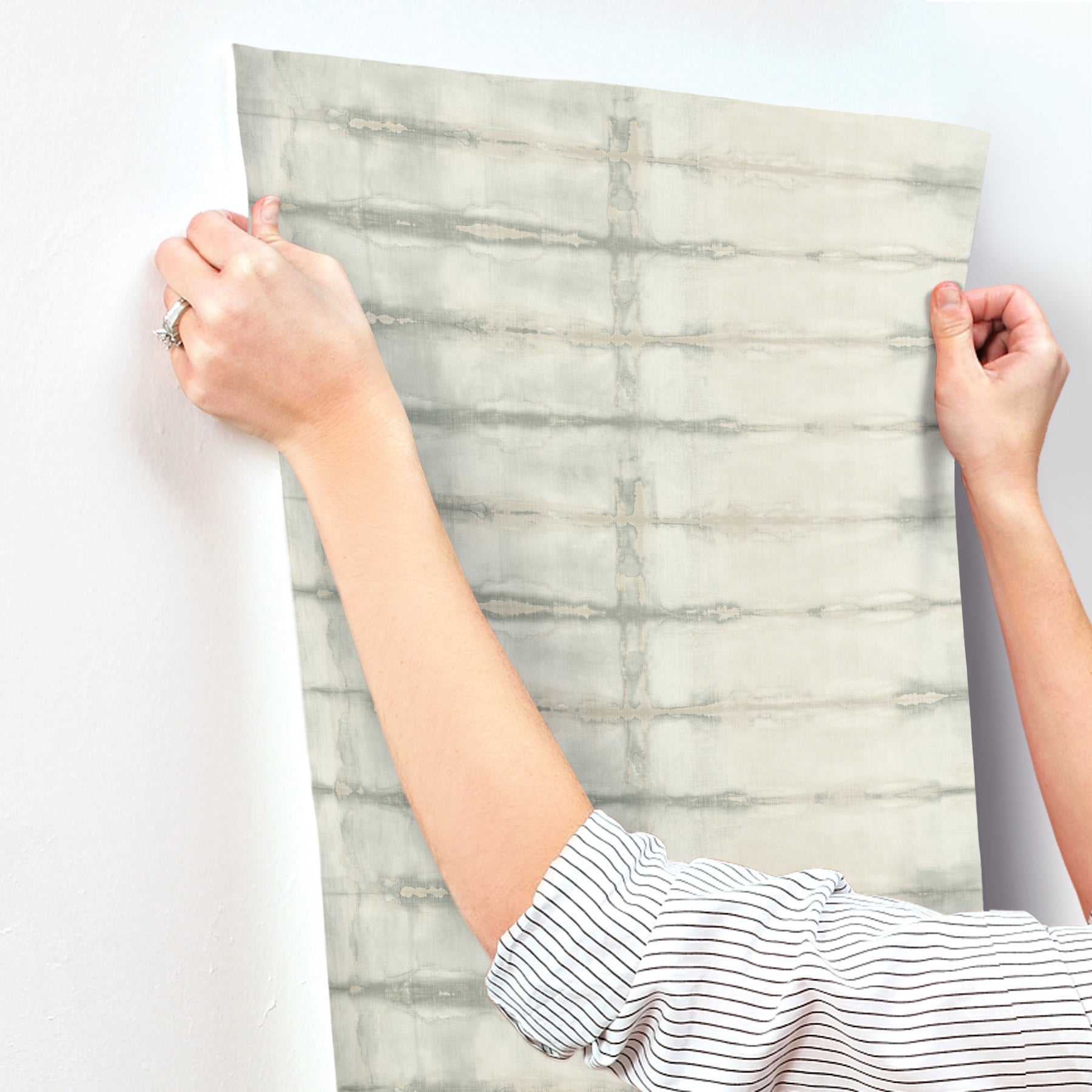 modulus-seafoam-geometric-stripe-wallpaper-york-wallcoverings-4177-27728