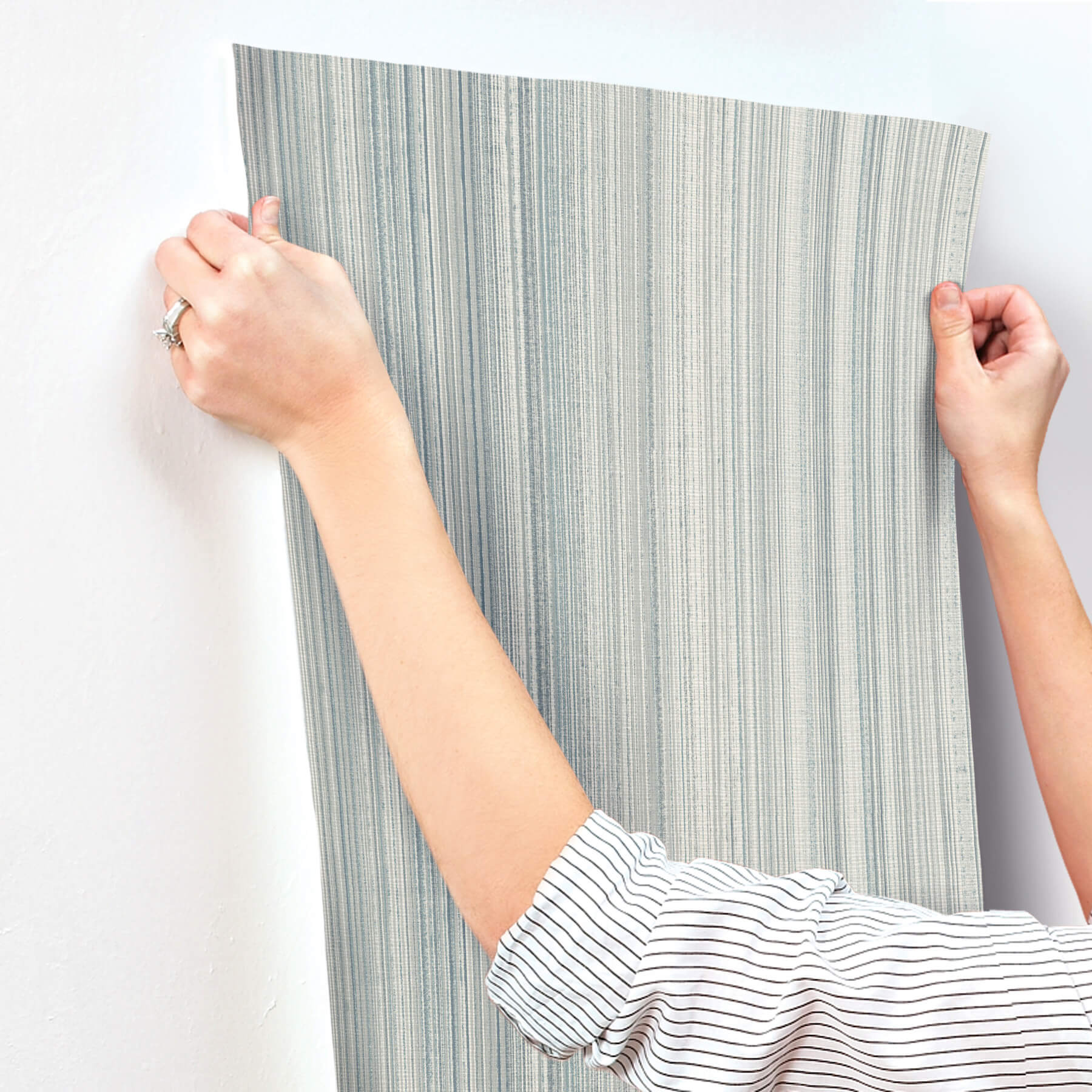elan-blue-ombre-stripe-wallpaper-york-wallcoverings-4177-27748 - York Wallcoverings Papel pintado