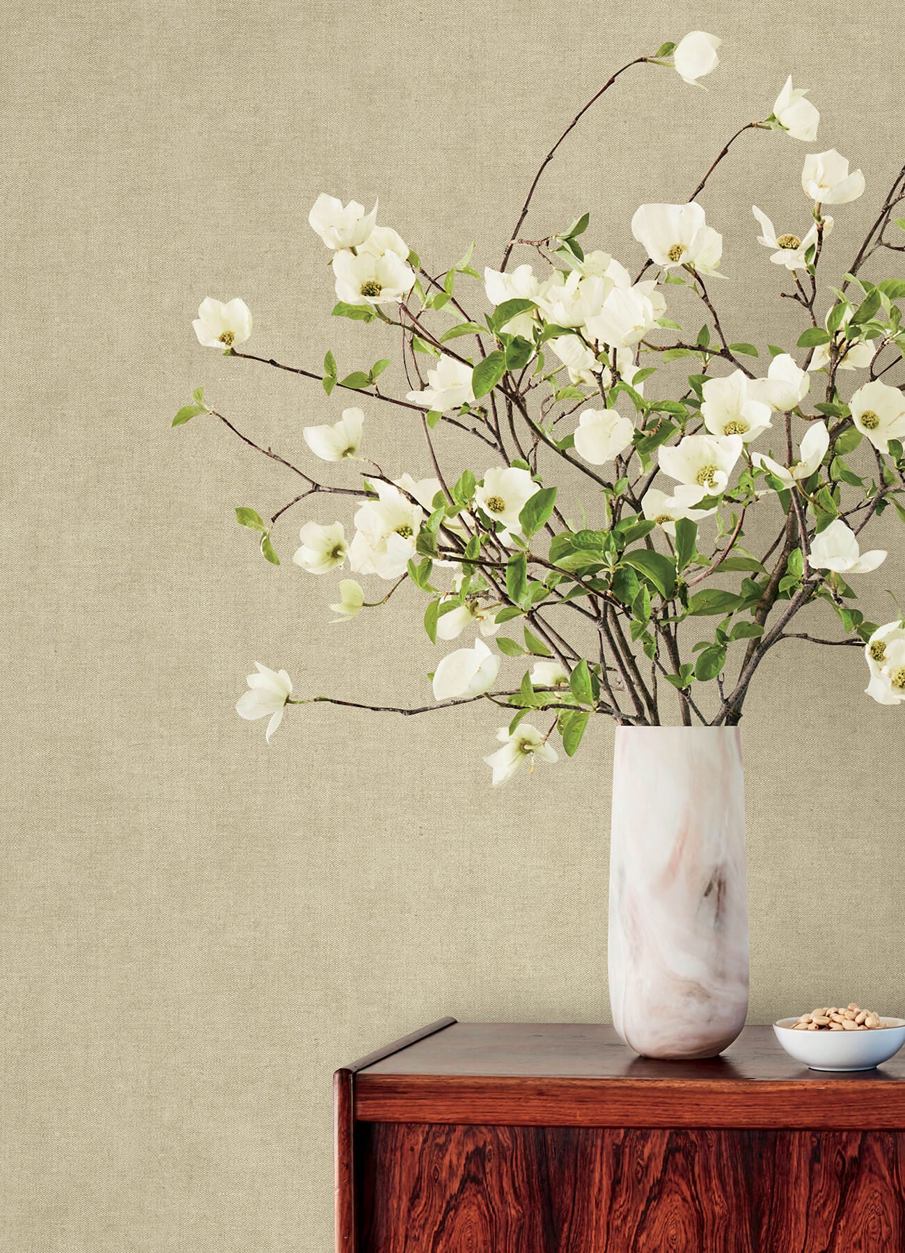 nuovo-taupe-faux-linen-wallpaper-york-wallcoverings-4193-7422 - York Wallcoverings Papel pintado