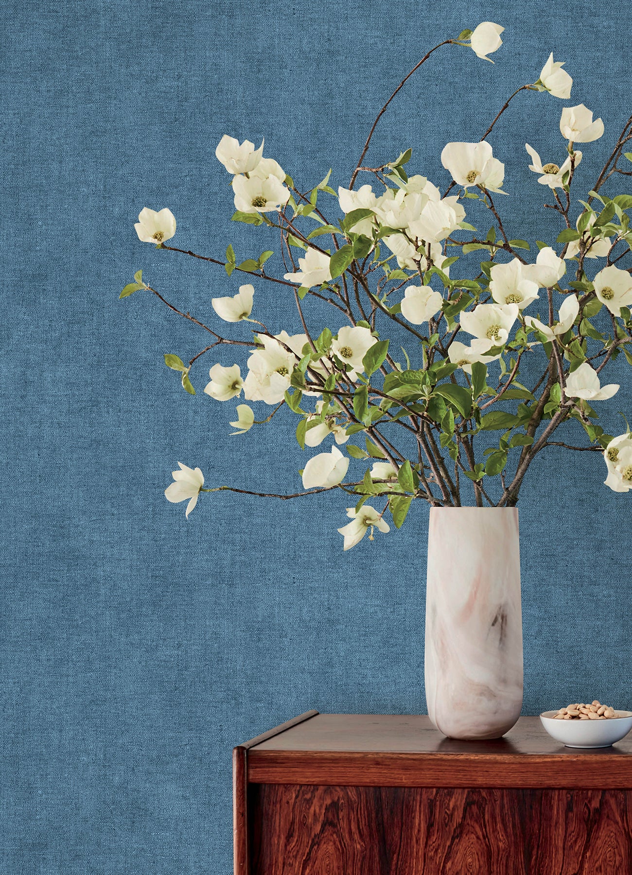 nuovo-denim-faux-linen-wallpaper-york-wallcoverings-4193-7434