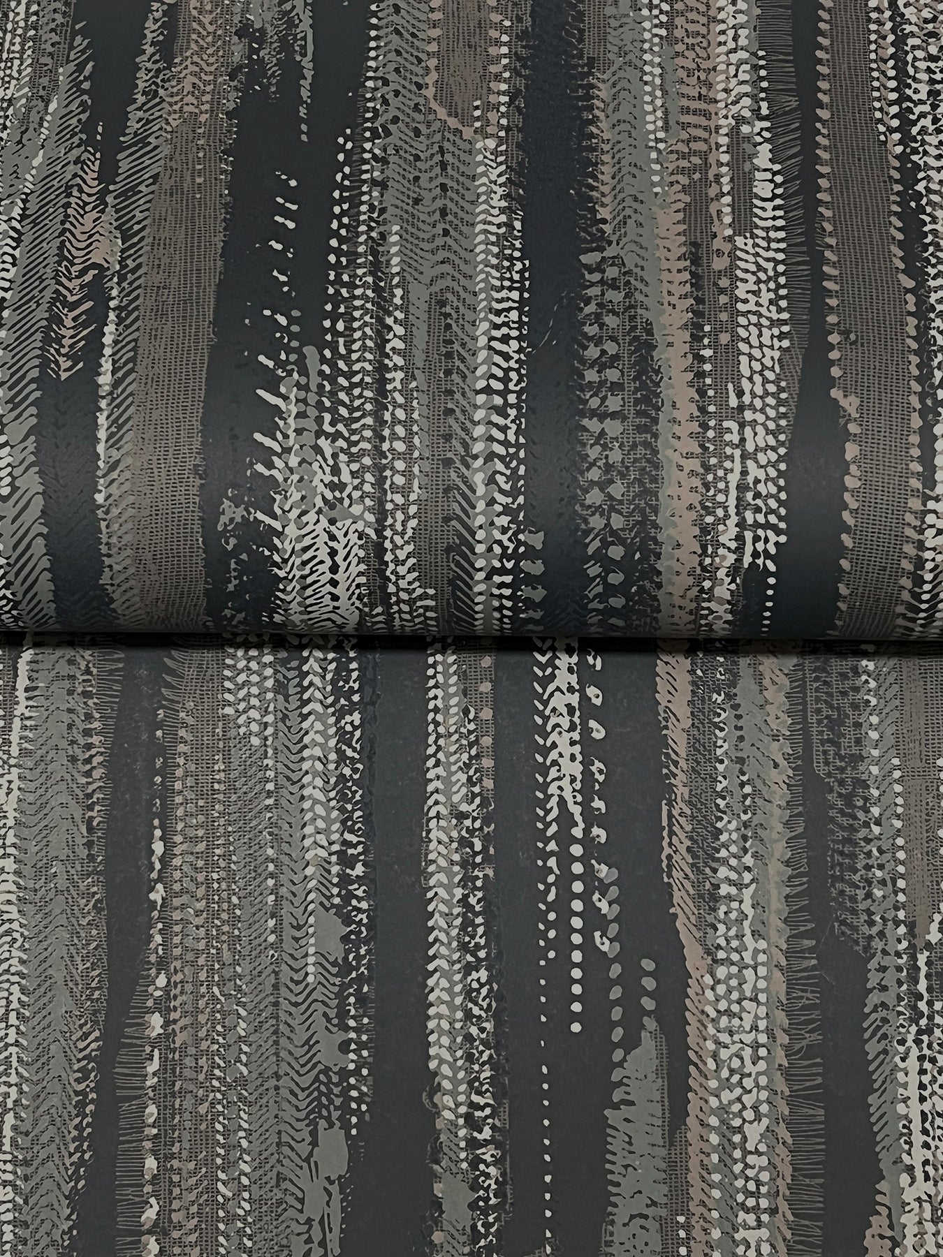 tribeca-charcoal-texture-stripe-wallpaper-york-wallcoverings-vr1523