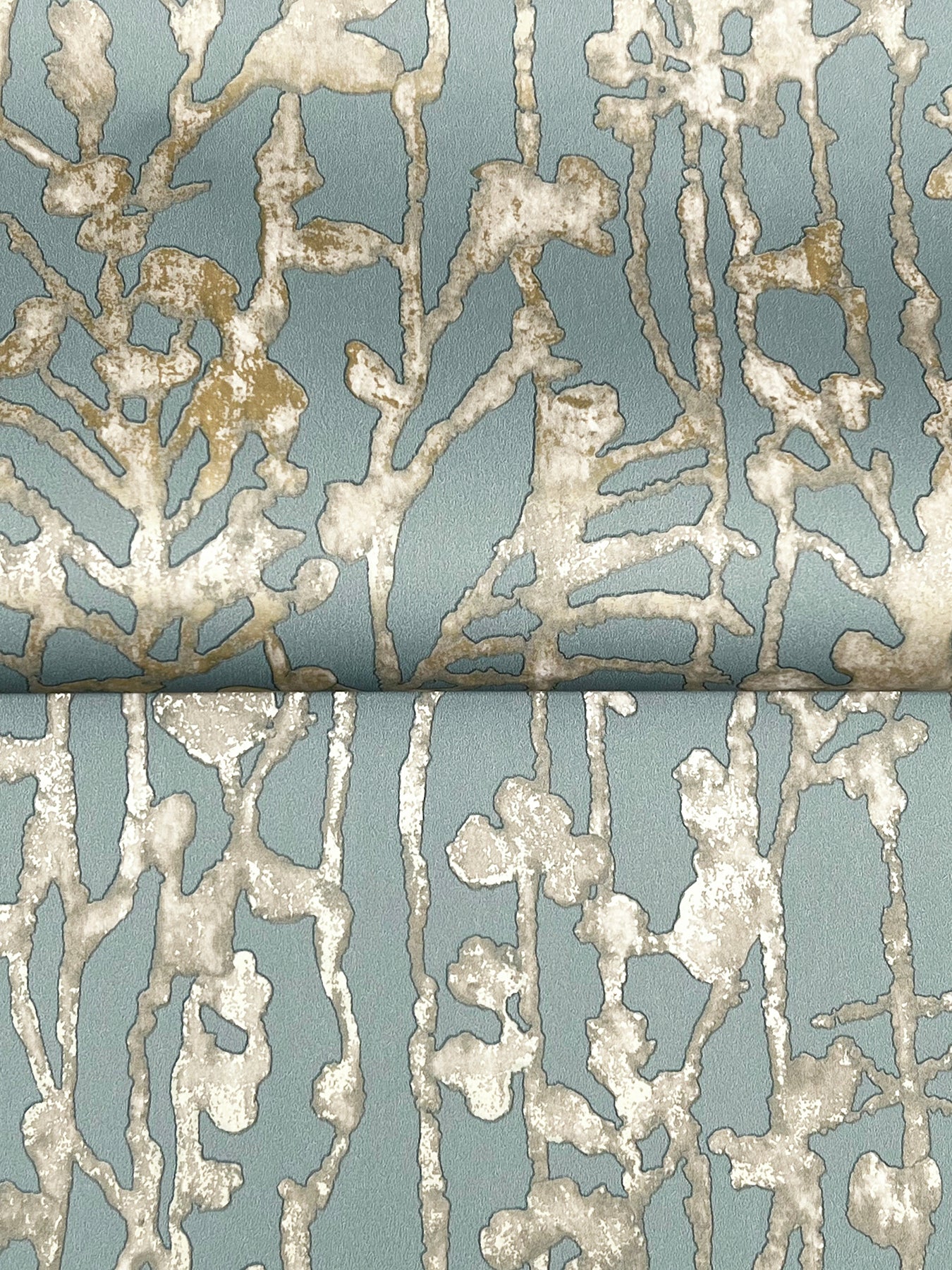 filigree-light-blue-abstract-wallpaper-york-wallcoverings-vr1557