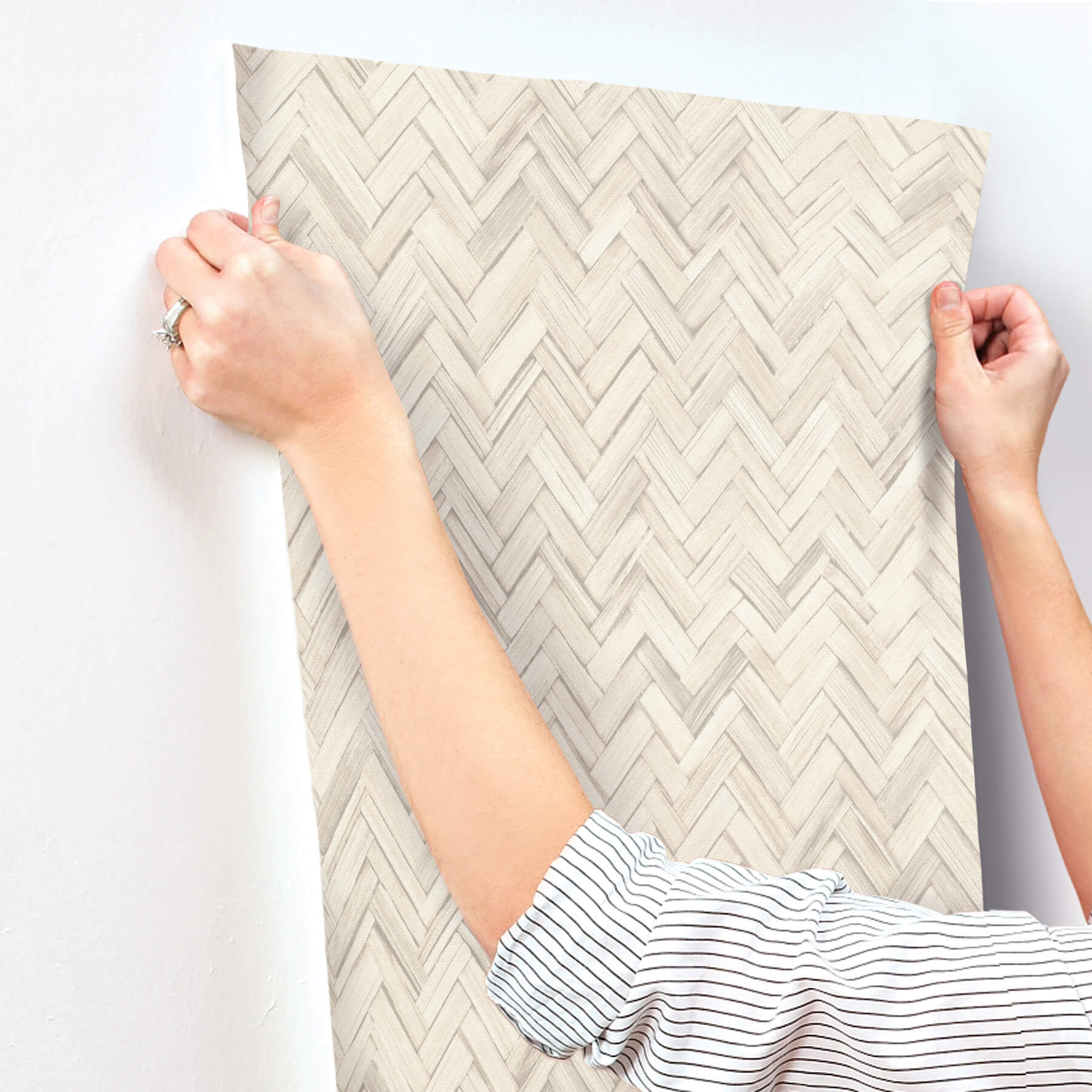 ellery-beige-herringbone-wallpaper-york-wallcoverings-4202-410372 - York Wallcoverings Papel pintado