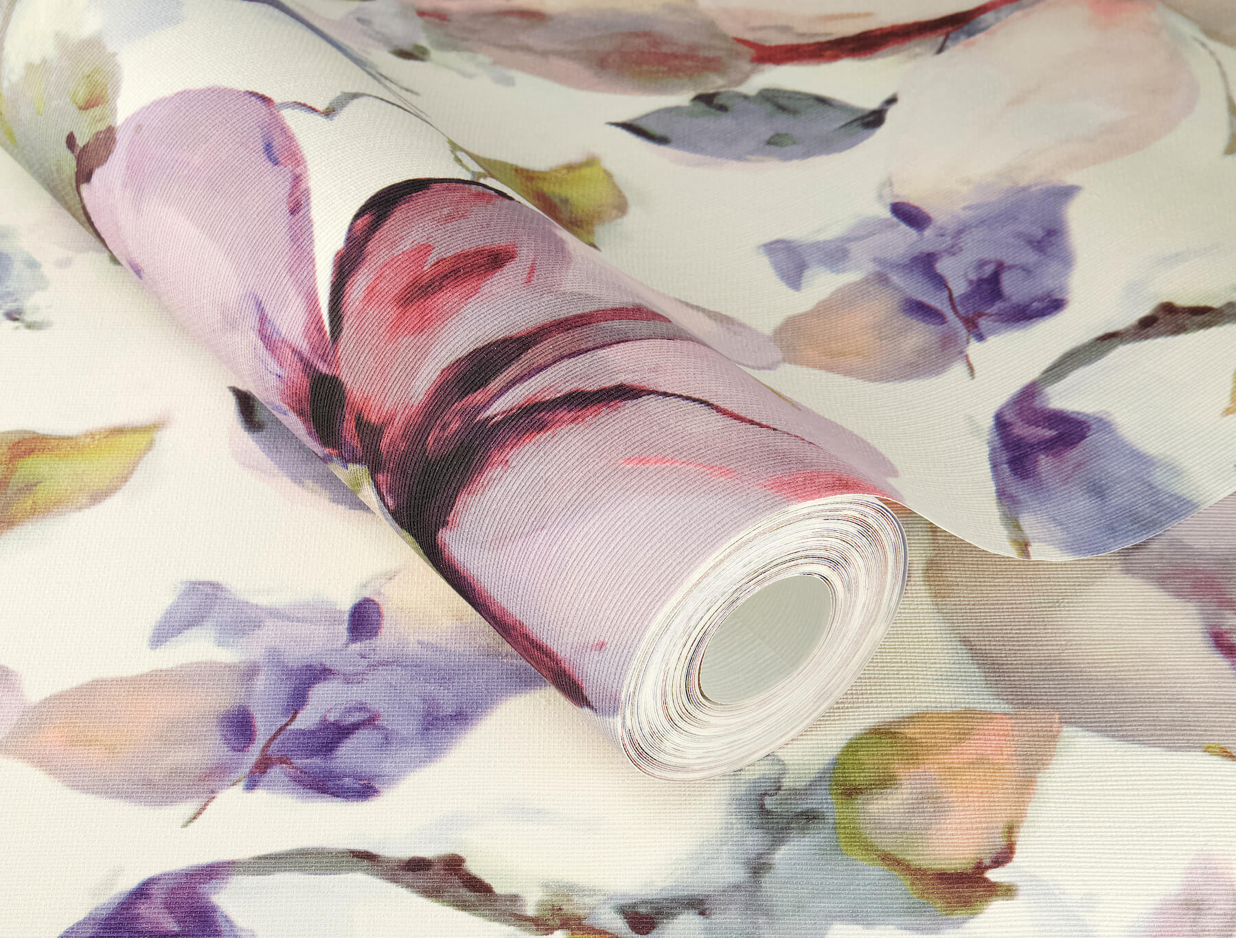 liliana-plum-floral-wallpaper-york-wallcoverings-4202-481228 - York Wallcoverings Papel pintado