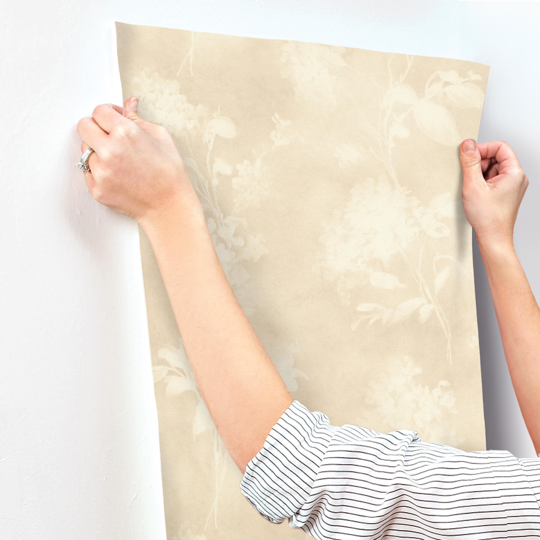 izara-beige-botanical-wallpaper-york-wallcoverings-4202-481419 - York Wallcoverings Papel pintado