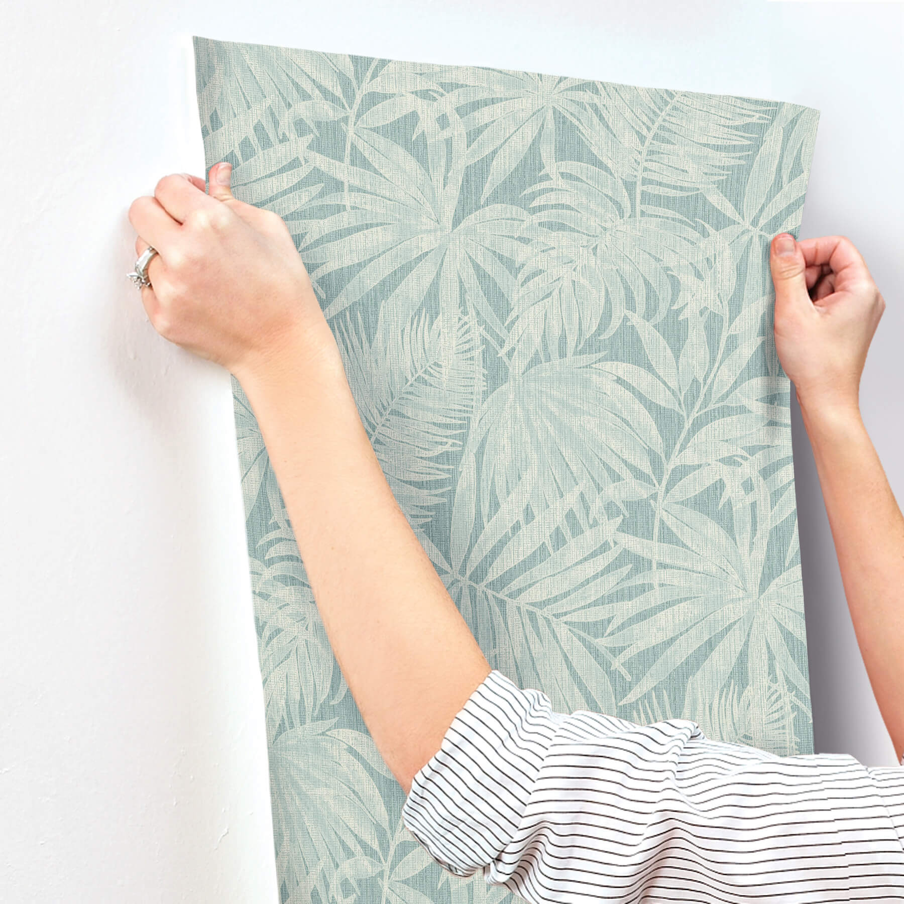 sonny-light-blue-fronds-wallpaper-york-wallcoverings-4191-83026 - York Wallcoverings Wallpaper