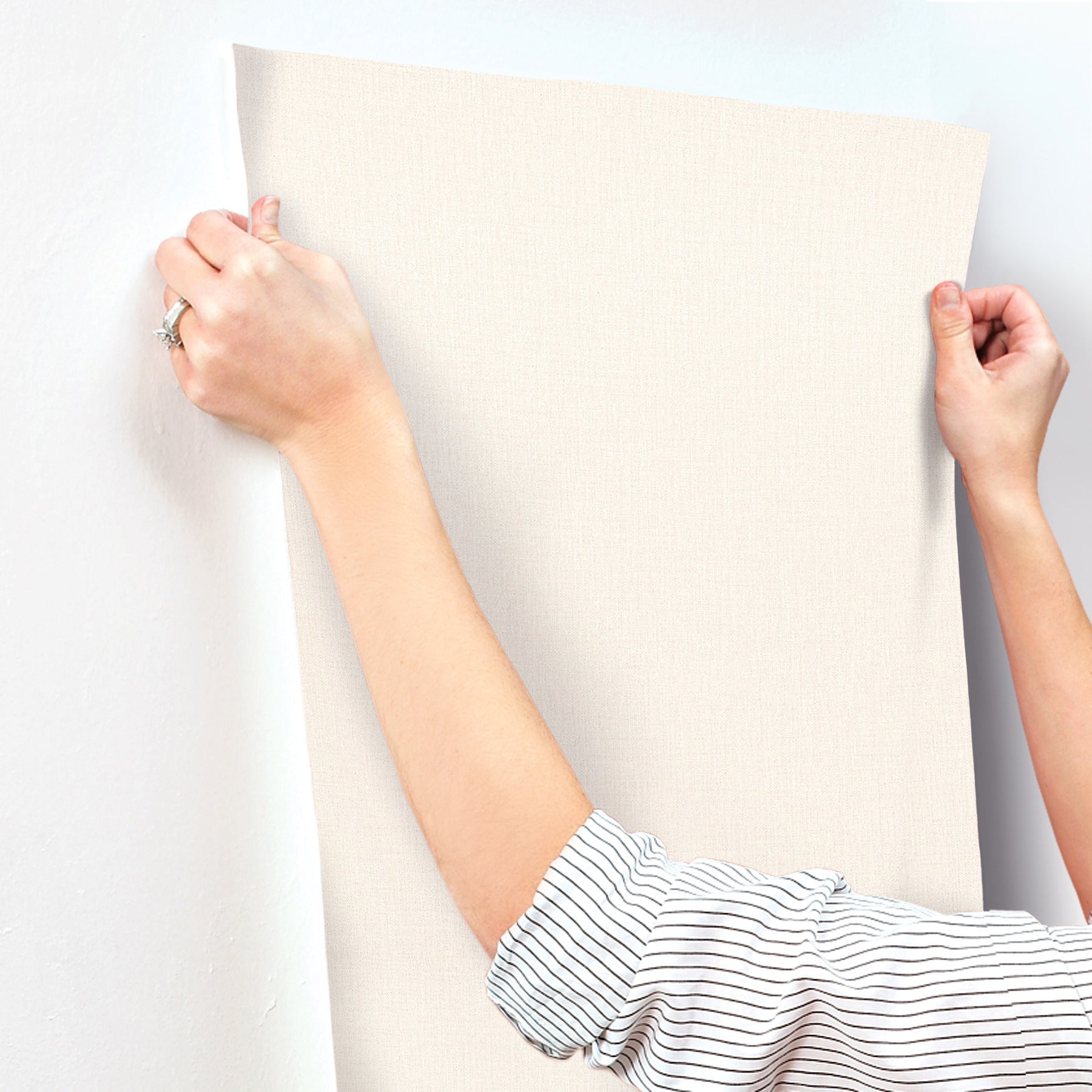 sonia-bone-faux-linen-wallpaper-york-wallcoverings-4191-83034 - York Wallcoverings Wallpaper