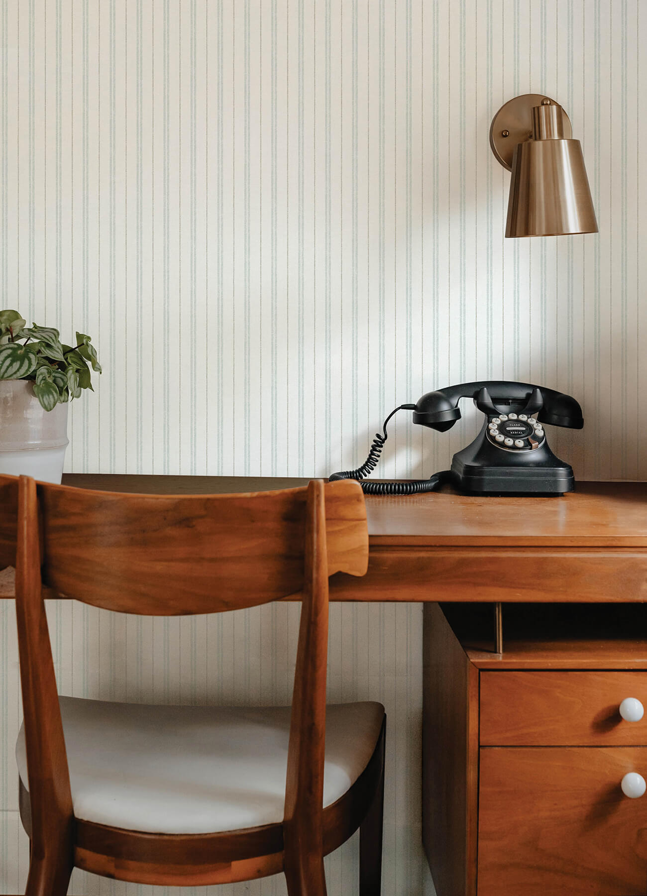 harville-aqua-double-stripe-wallpaper-york-wallcoverings-4192-83425 - York Wallcoverings Wallpaper
