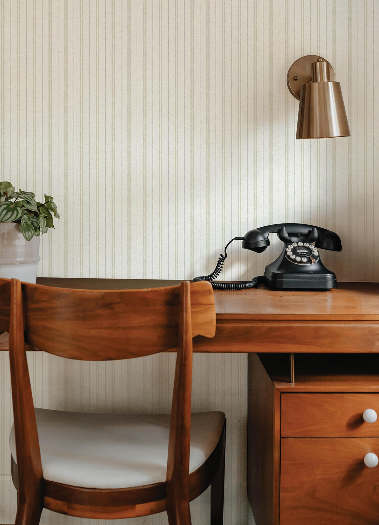 harville-beige-double-stripe-wallpaper-york-wallcoverings-4192-83427 - York Wallcoverings Wallpaper