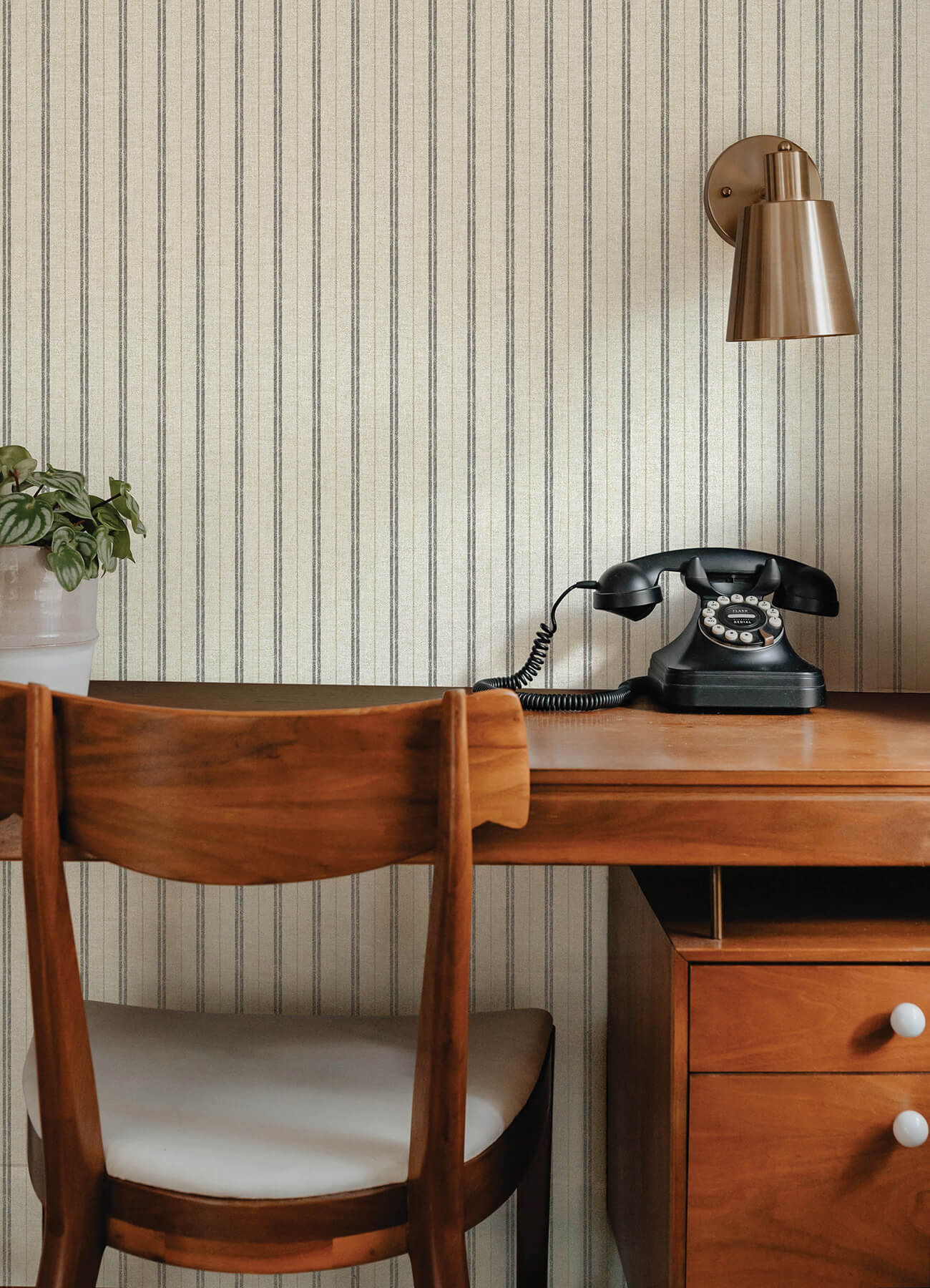 harville-black-double-stripe-wallpaper-york-wallcoverings-4192-83429 - York Wallcoverings Wallpaper