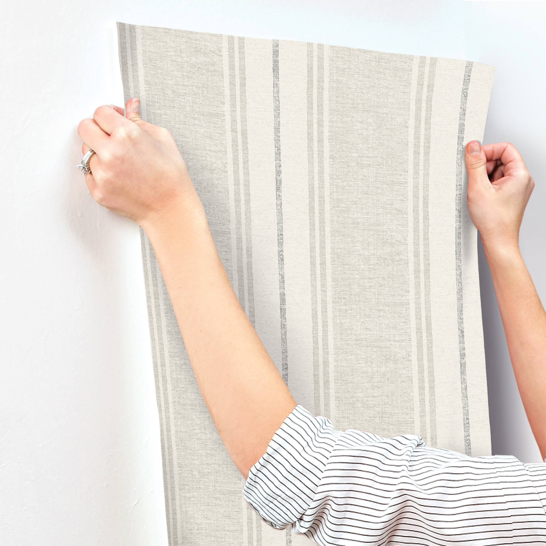 maddox-grey-flannel-stripe-wallpaper-york-wallcoverings-4192-83441 - York Wallcoverings Wallpaper