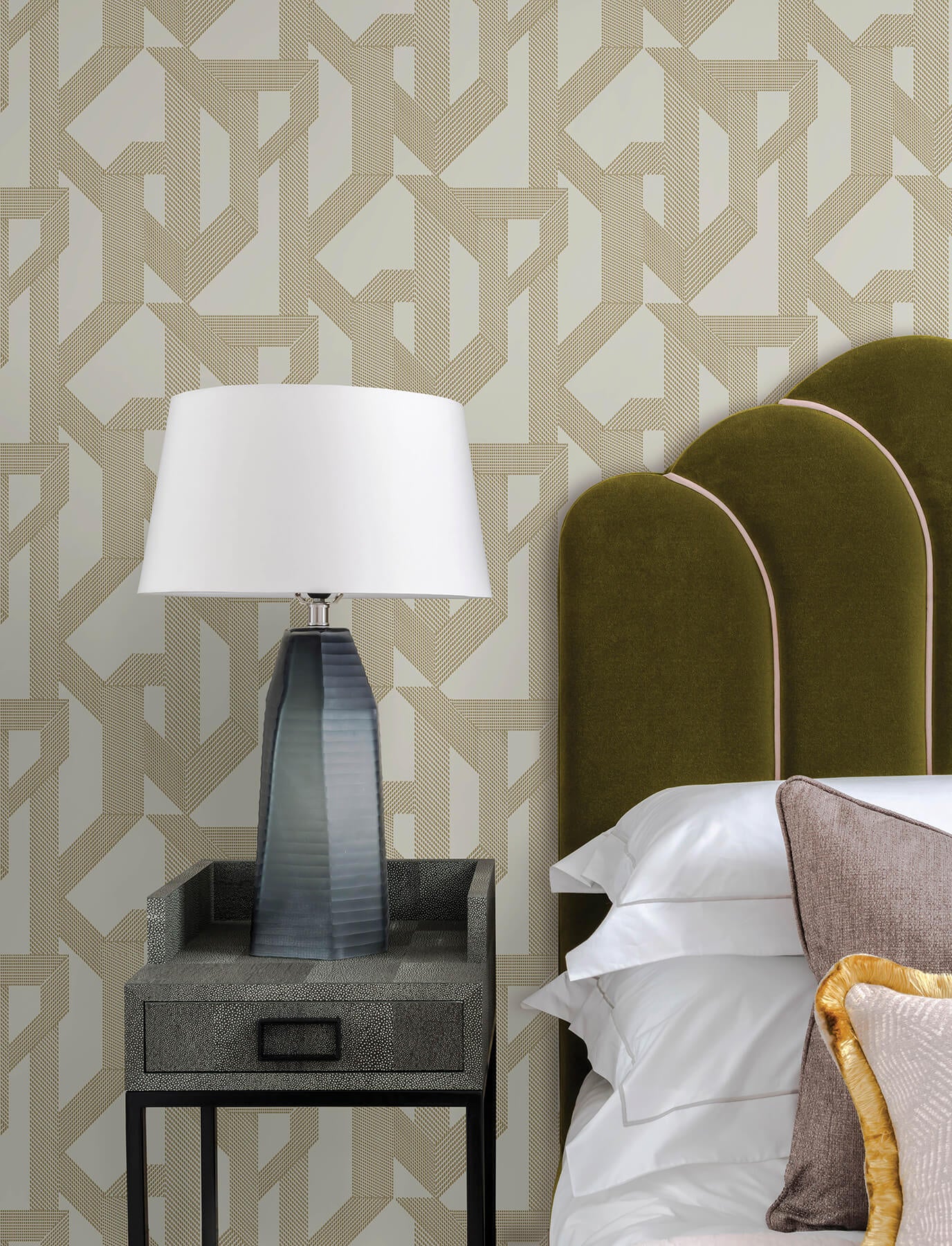 franz-gold-geometric-wallpaper-york-wallcoverings-4198-27803 - York Wallcoverings Wallpaper