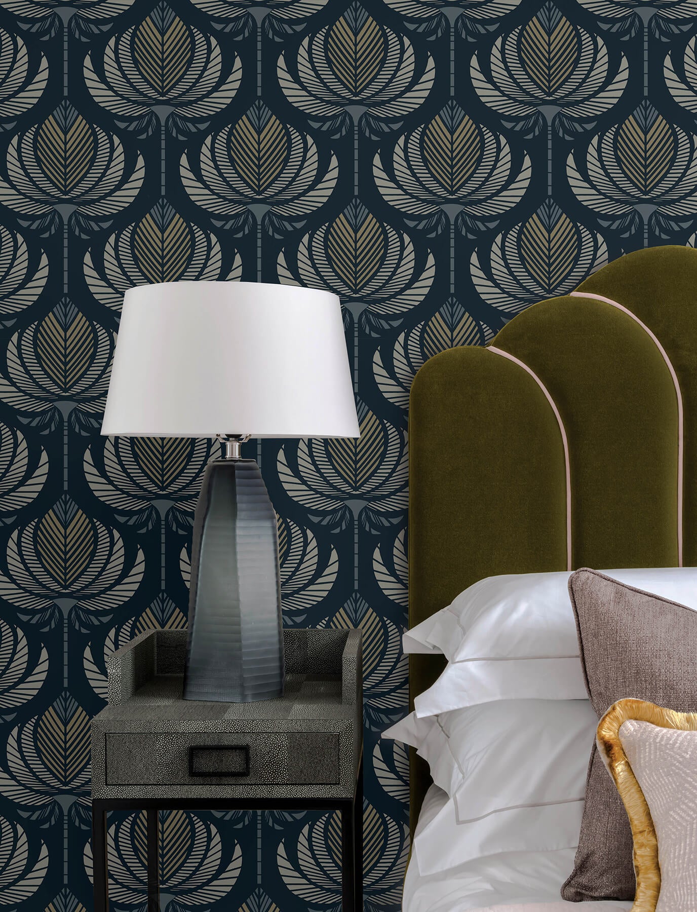 ferrenby-dark-blue-floral-fan-wallpaper-york-wallcoverings-4198-27831 - York Wallcoverings Wallpaper