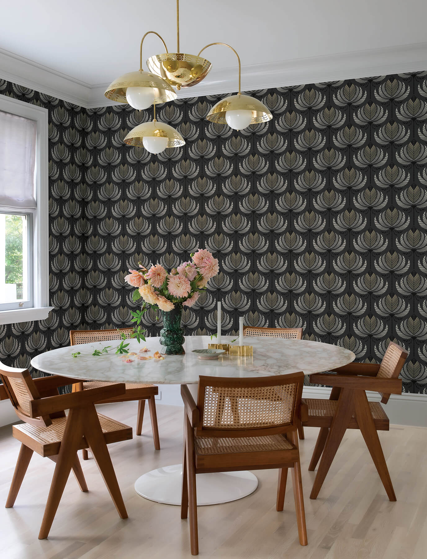 ferrenby-black-floral-fan-wallpaper-york-wallcoverings-4198-27833 - York Wallcoverings Wallpaper