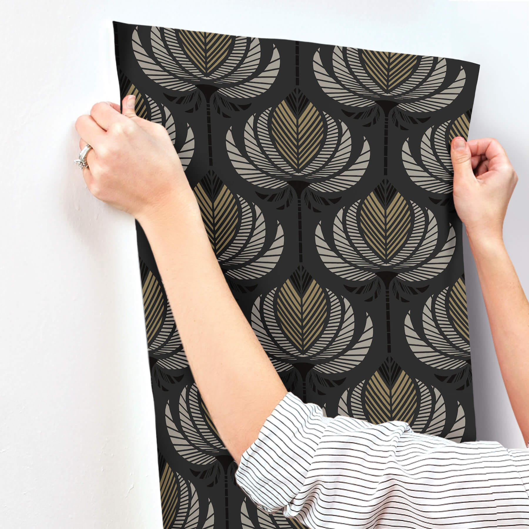ferrenby-black-floral-fan-wallpaper-york-wallcoverings-4198-27833 - York Wallcoverings Wallpaper