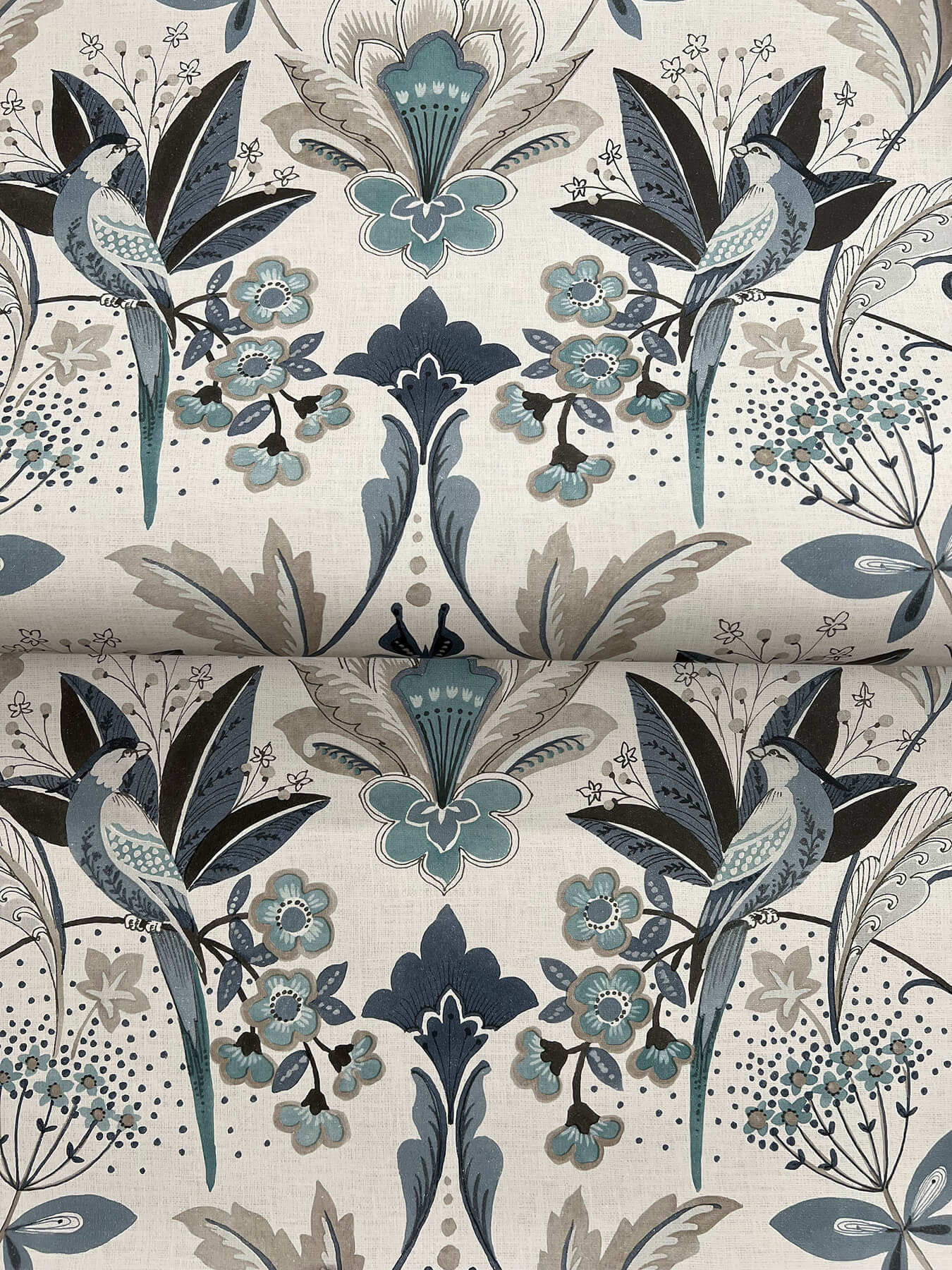 bernadette-blue-garden-wilderness-wallpaper-york-wallcoverings-4198-27835 - York Wallcoverings Wallpaper