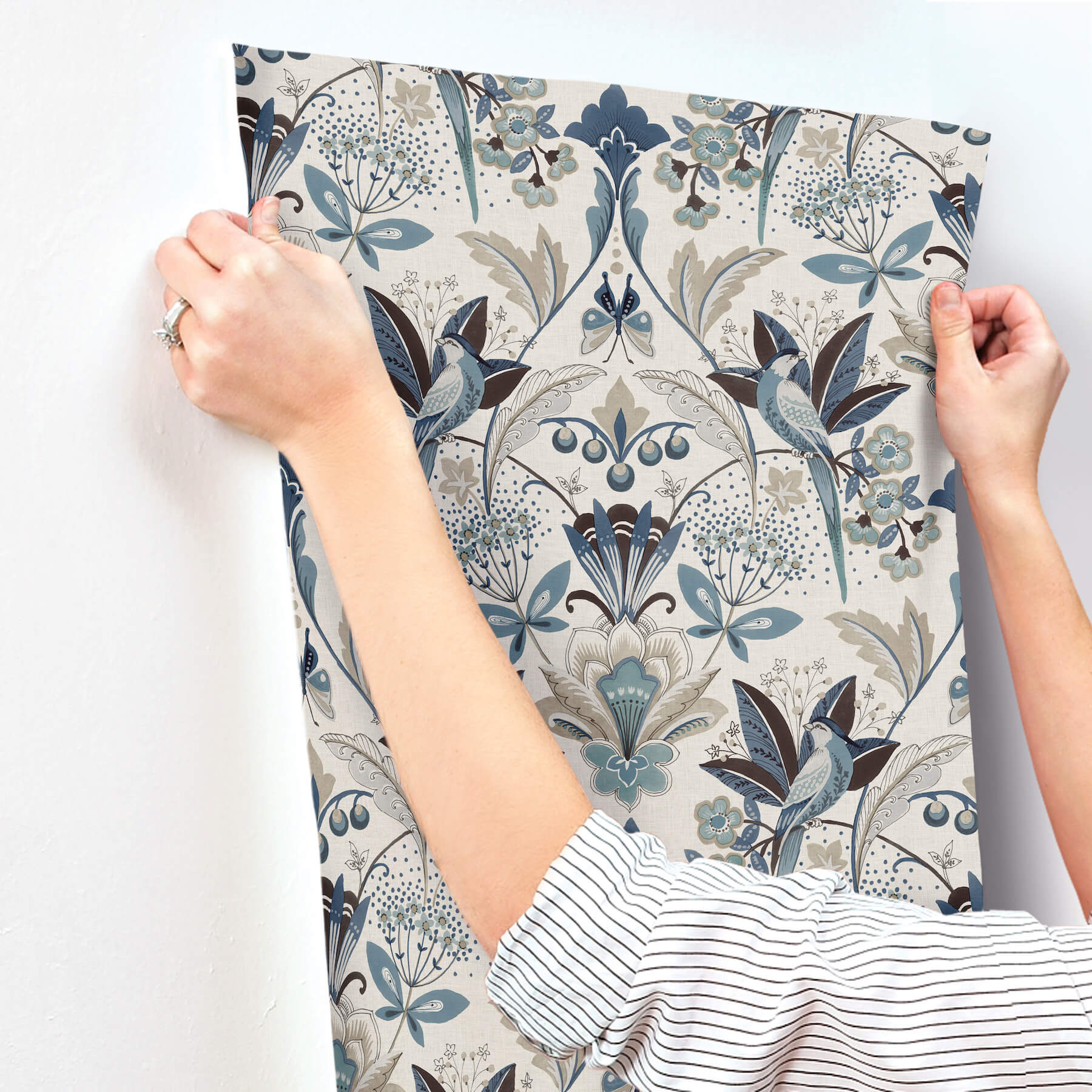 bernadette-blue-garden-wilderness-wallpaper-york-wallcoverings-4198-27835 - York Wallcoverings Wallpaper