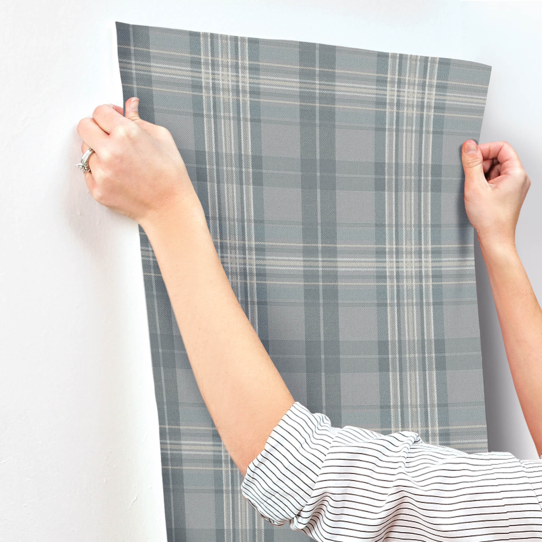 austin-slate-plaid-wallpaper-york-wallcoverings-4192-330214 - York Wallcoverings Wallpaper