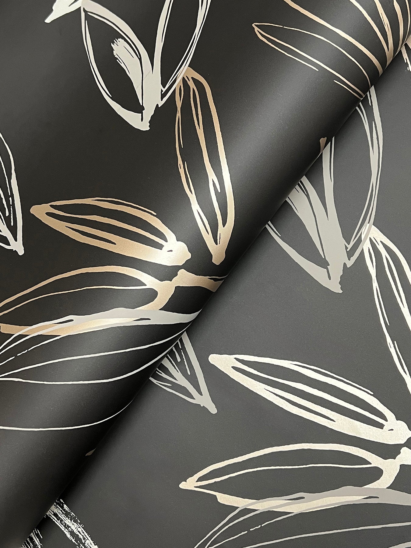 kenia-black-leaf-toss-wallpaper-york-wallcoverings-4197-27860 - York Wallpaper Wallpaper
