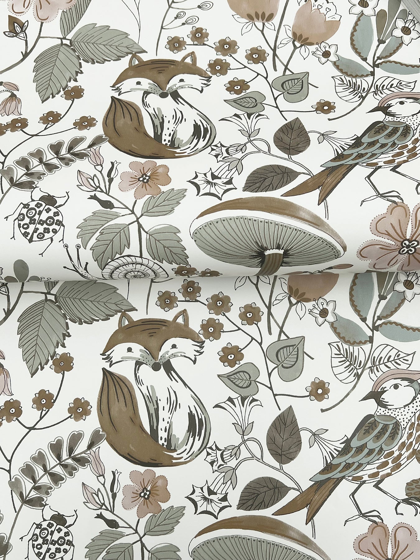 wonder-chocolate-woodland-animals-wallpaper-york-wallcoverings-4197-83762 - York Wallcoverings Wallpaper
