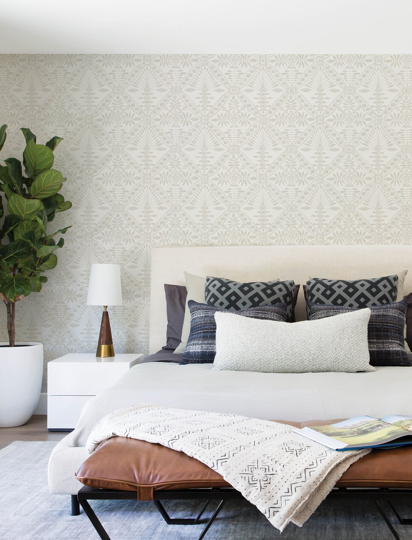 emmarie-light-grey-geometric-wallpaper-york-wallcoverings-4199-27776 - York Wallcoverings Wallpaper