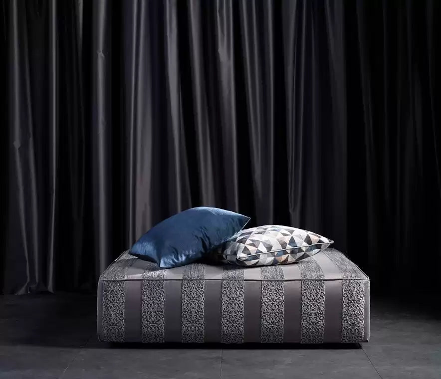 Palazzo Canalasso Silver - Osborne & Little - F7184-01 Fabric